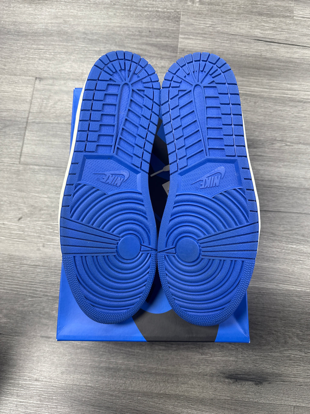 Jordan 1 Low Game Royal - size 11.5