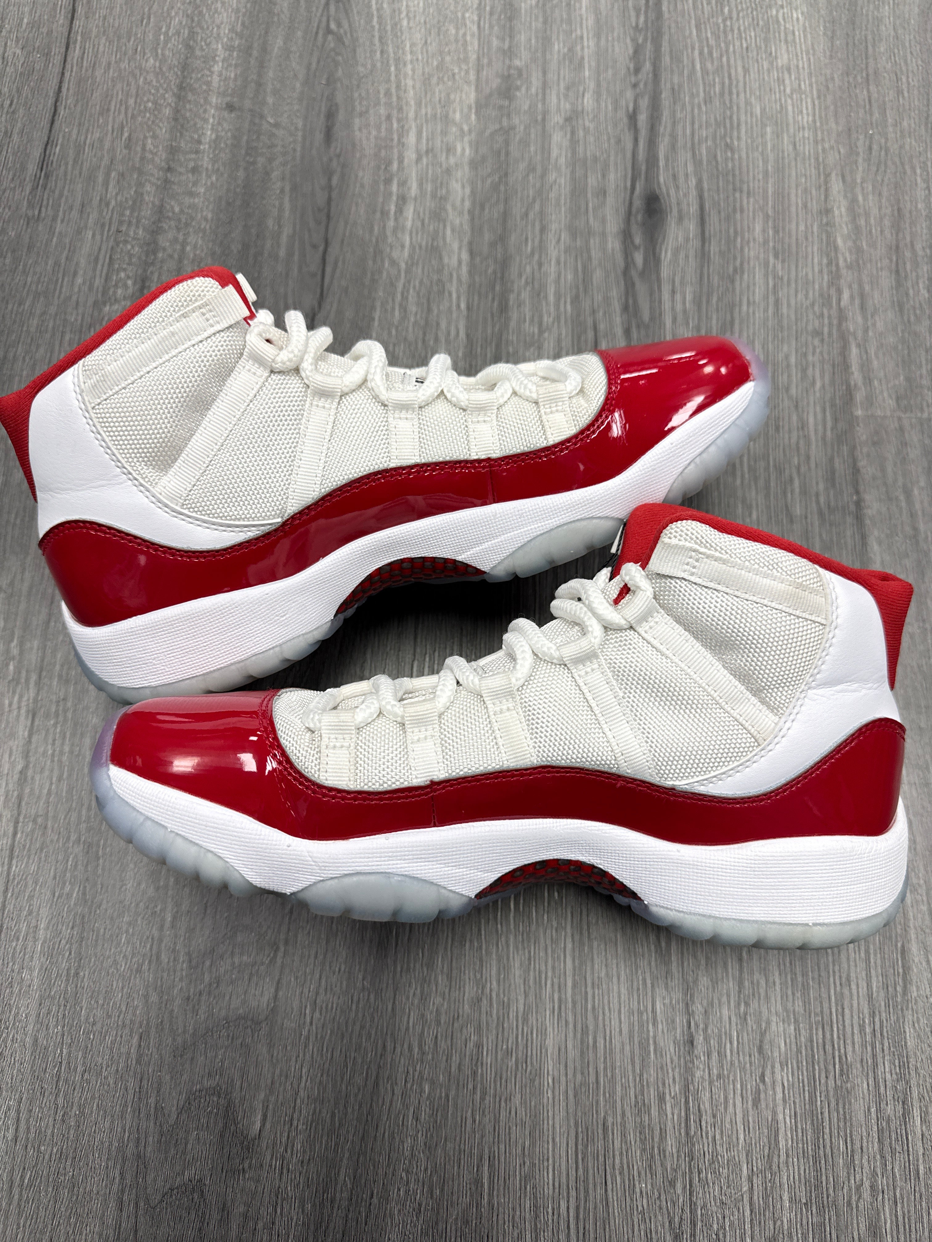 Jordan 11 Cherry GS - size 7