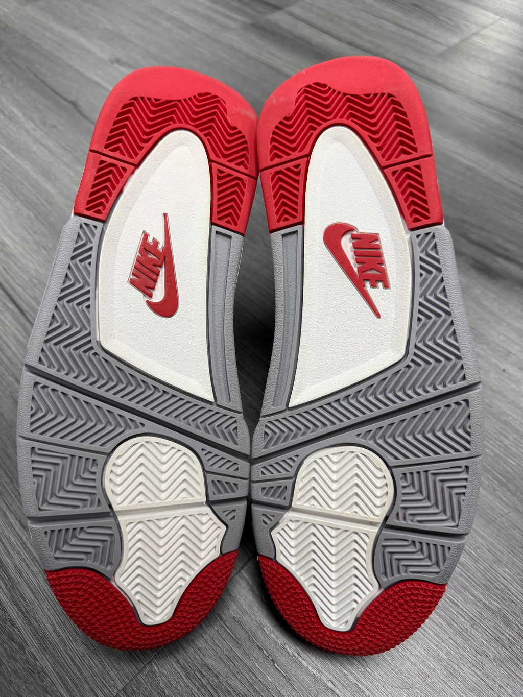 Jordan 4 Bred (2019) - size 10