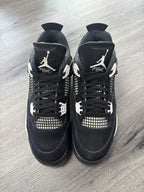 Jordan 4 White Thunder - size 10