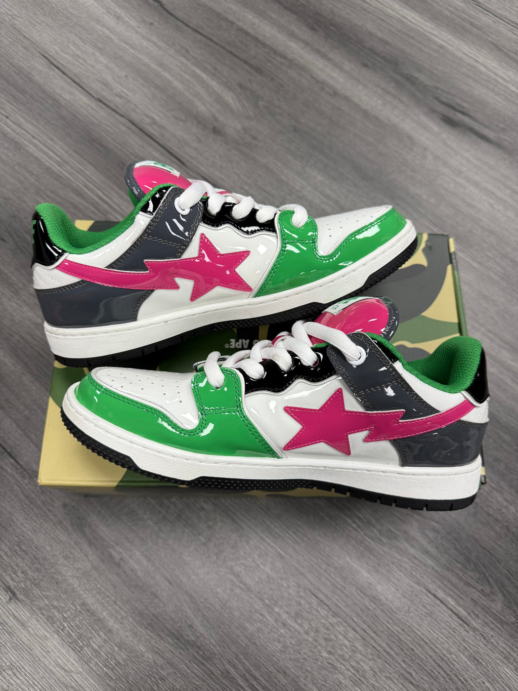 A Bathing Ape Sk8 Sta Green/Pink - size 10