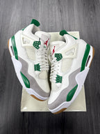 Jordan 4 SB Pine Green - size 9.5