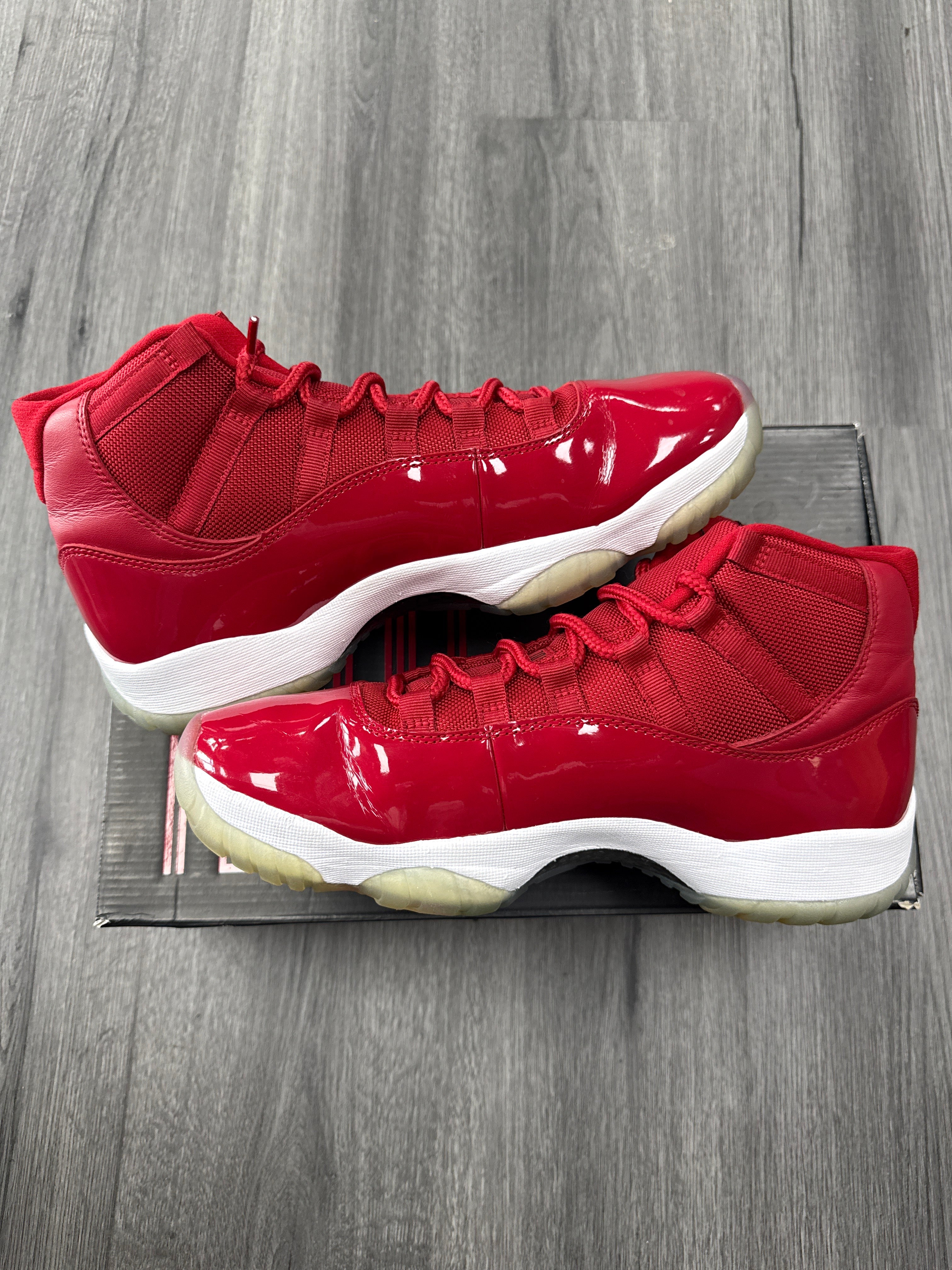 Jordan 11 Win Like 96 - size 10