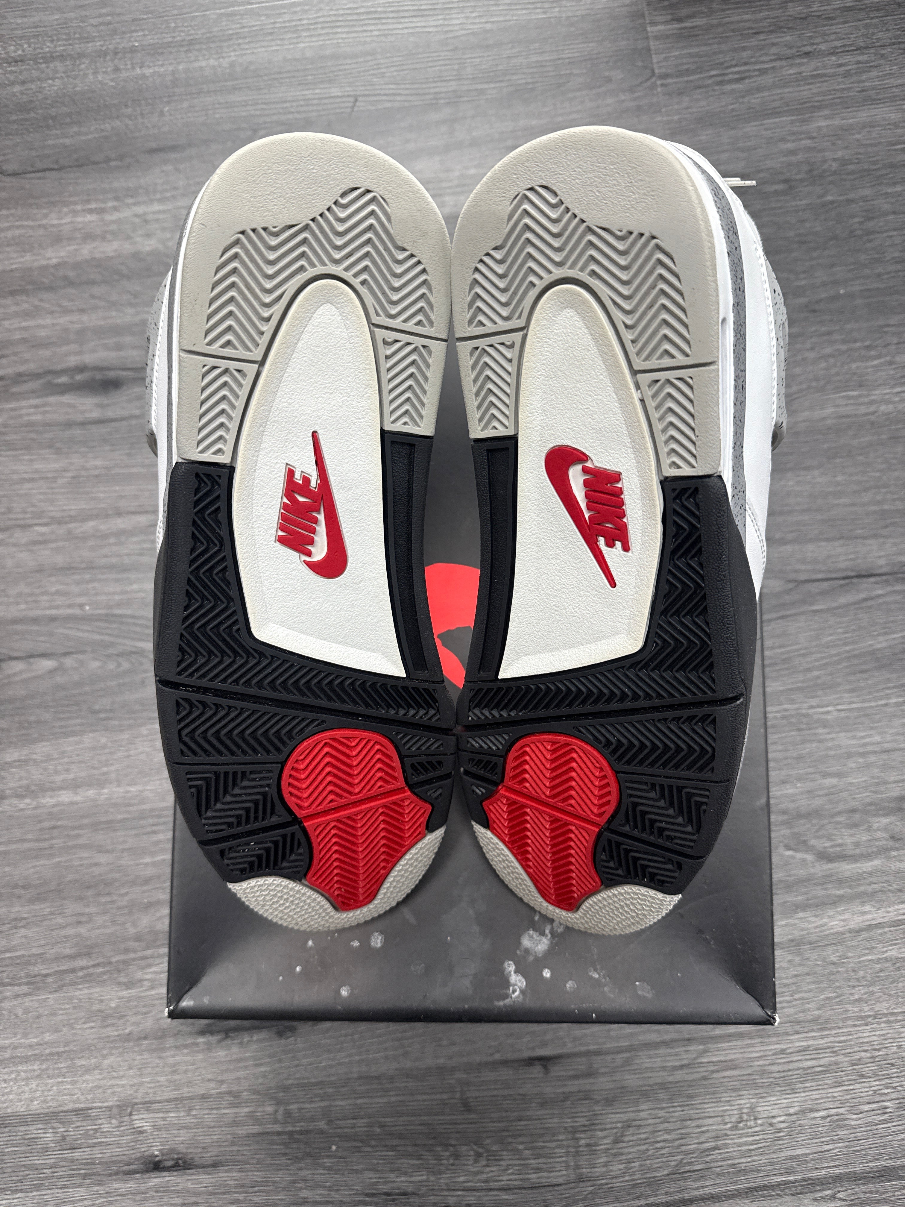 Jordan 4 White Cement - size 11.5
