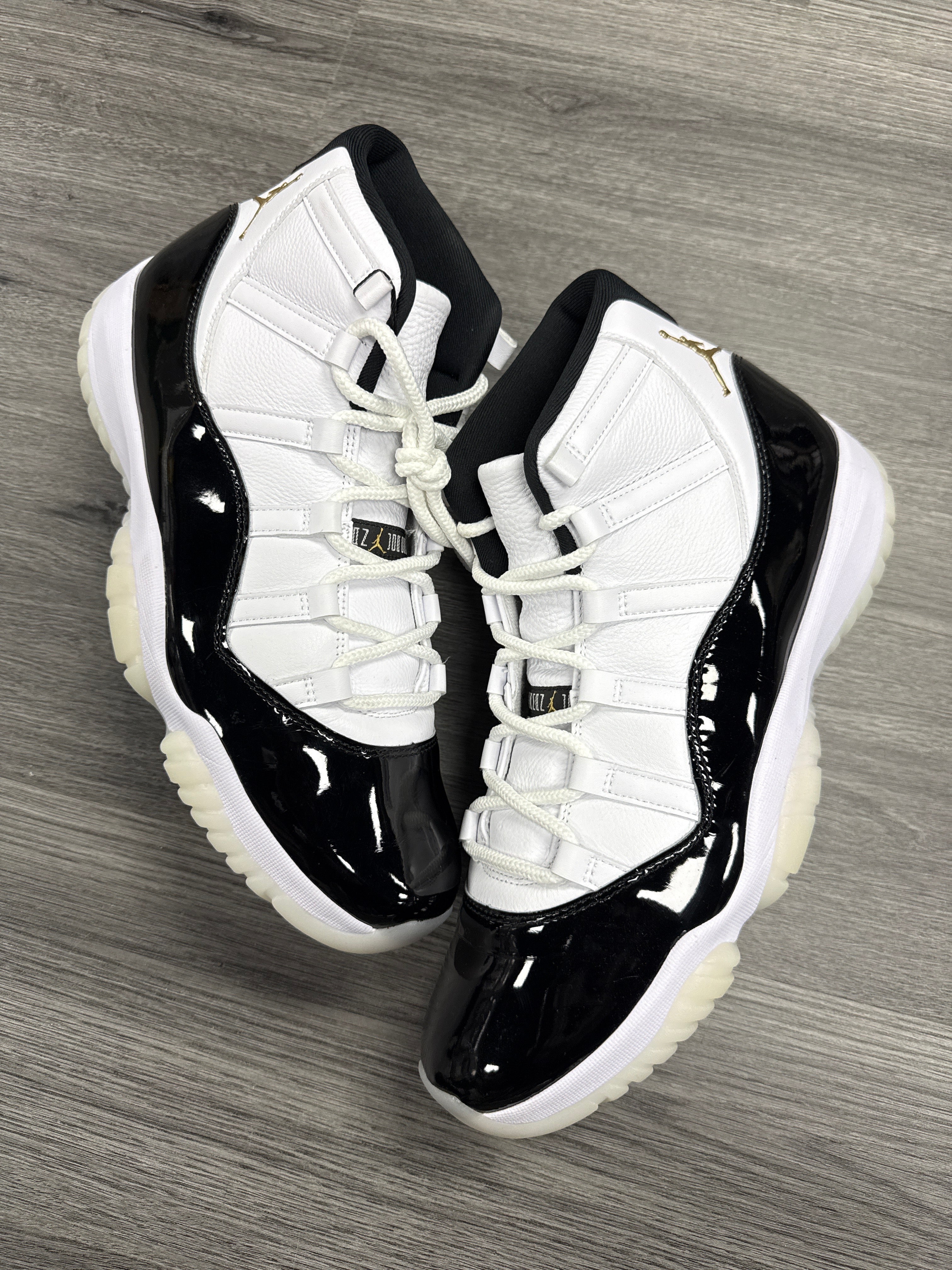 Jordan 11 Gratitude - Size 13
