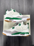 Jordan 4 SB Pine Green - size 9.5