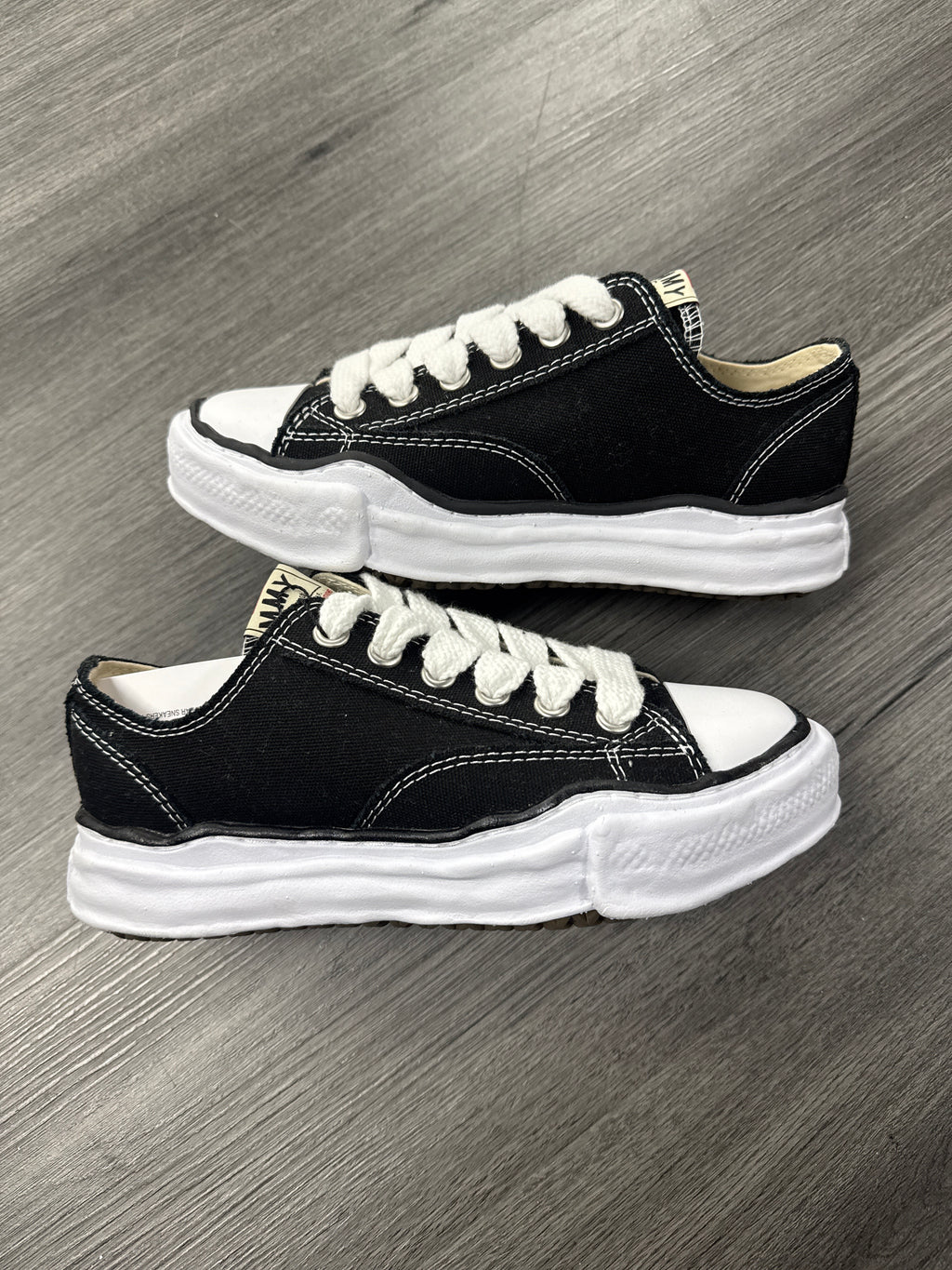 Maison Mihara Black White - size 37