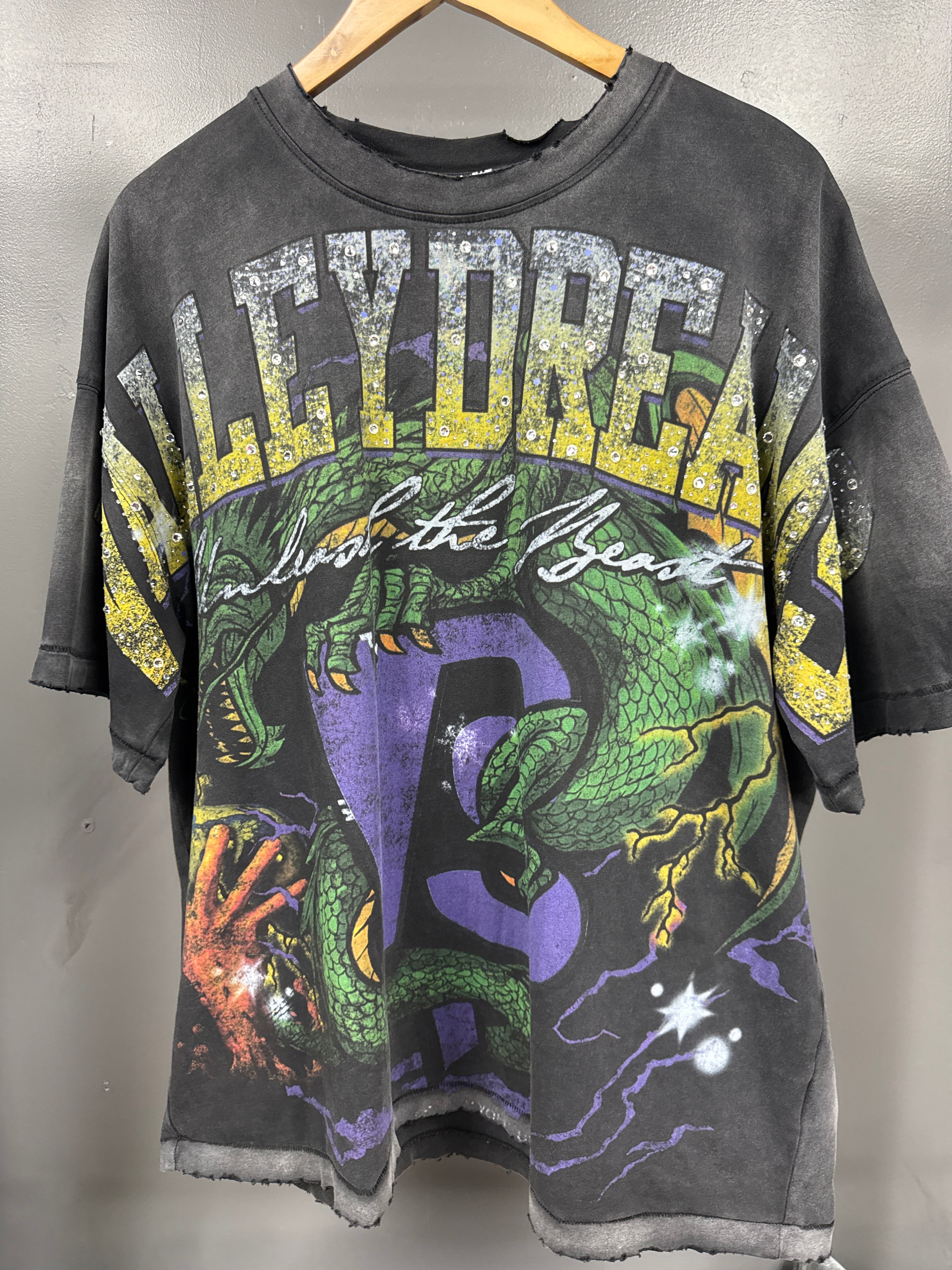 Vale Unleash the Beast Tee - size L