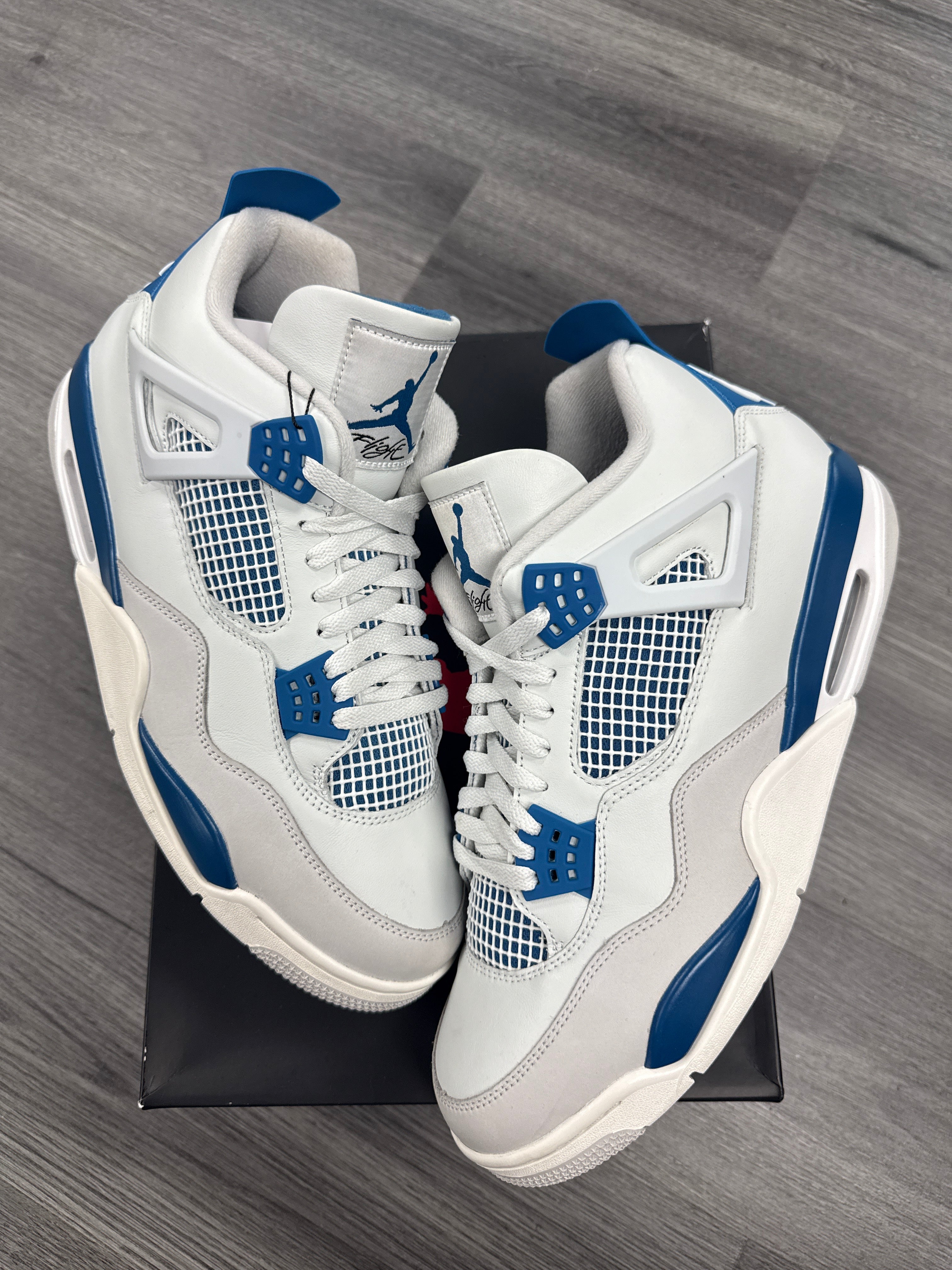 Jordan 4 Military Blue - Size 13