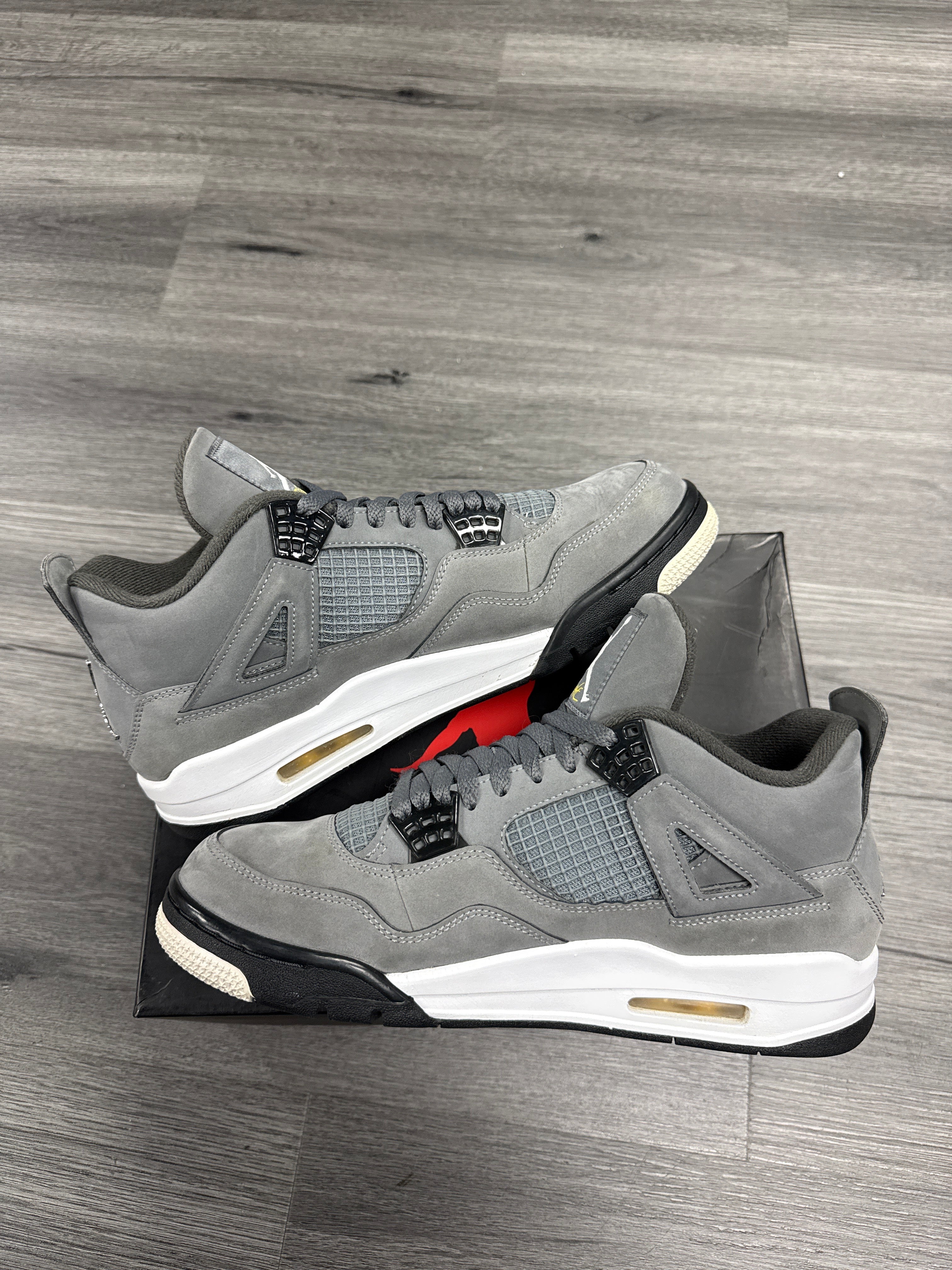 Jordan 4 Cool Grey - Size 9.5
