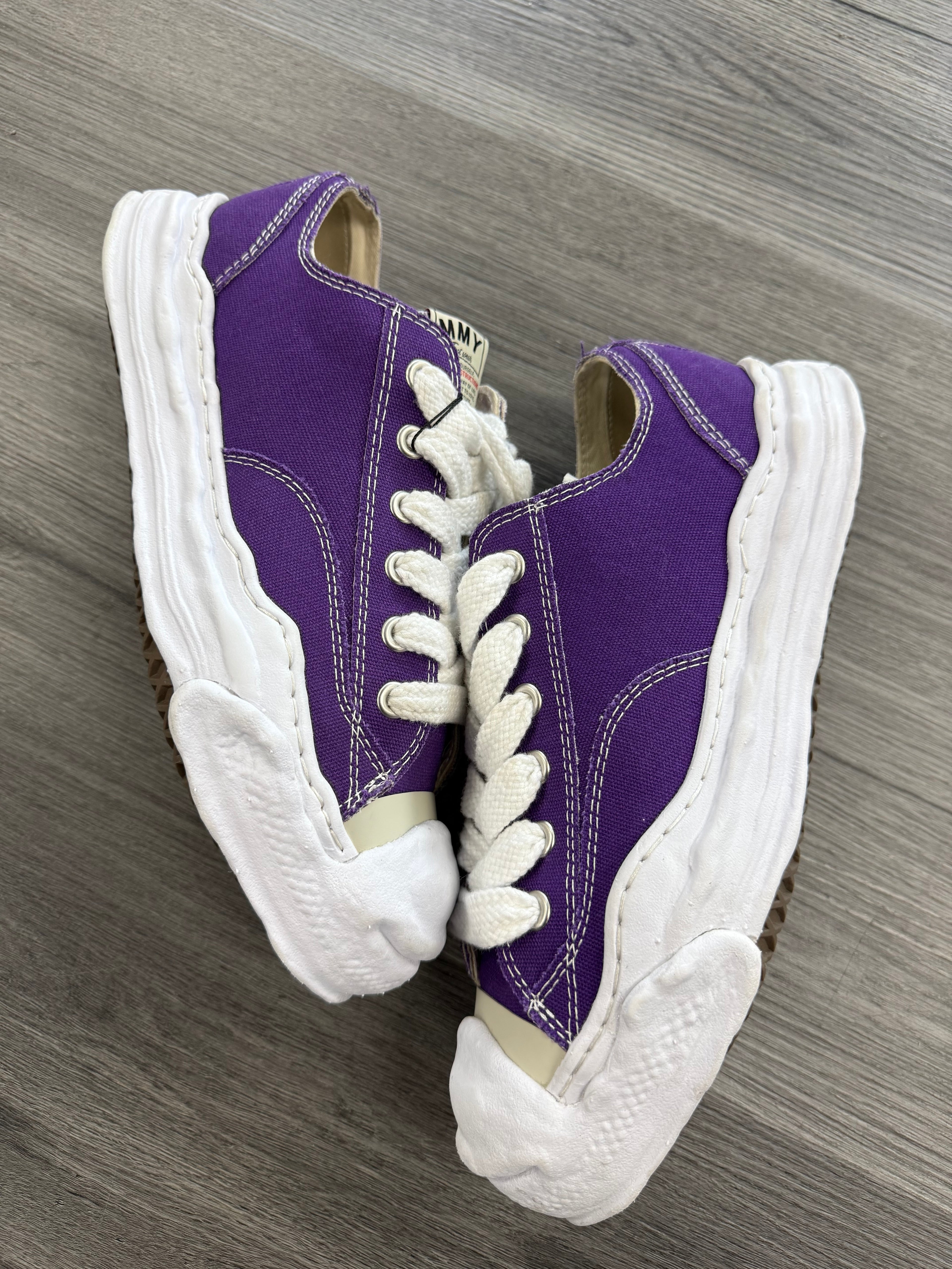 Maison Mihara Purple - size 44/11