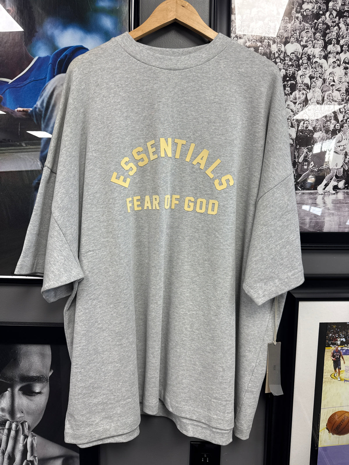 FOG Essentials Tee - size xl