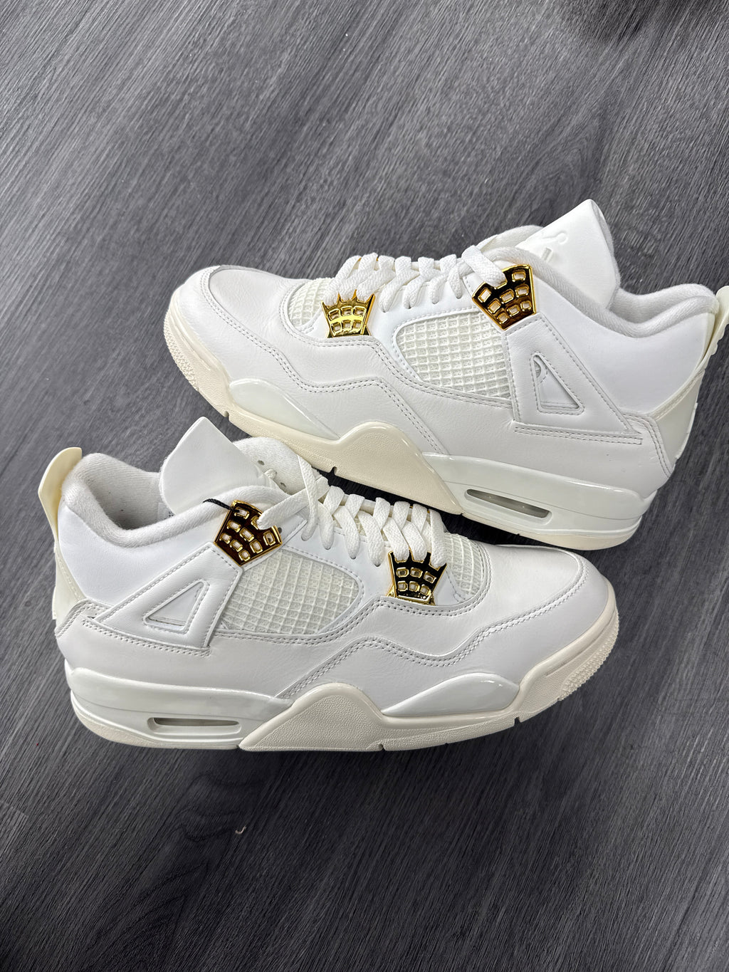 Jordan 4 Metallic Gold - size 9.5M/11W