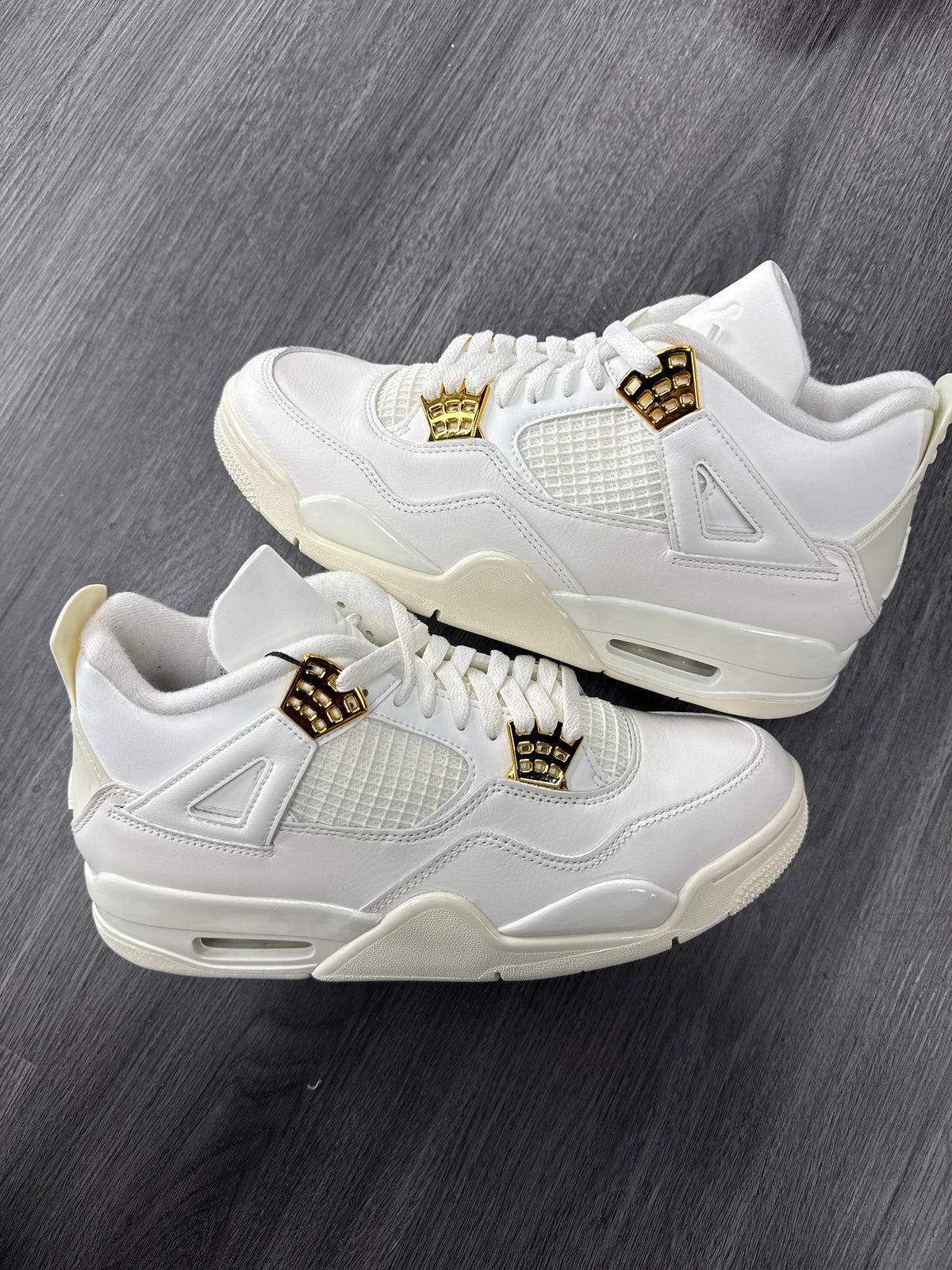 Jordan 4 Metallic Gold - size 9.5M/11W