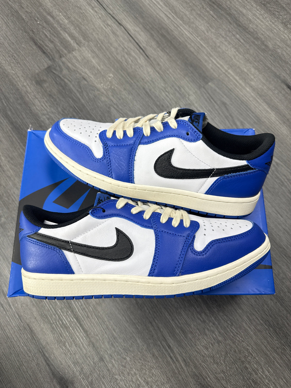 Jordan 1 Low Game Royal - size 9.5