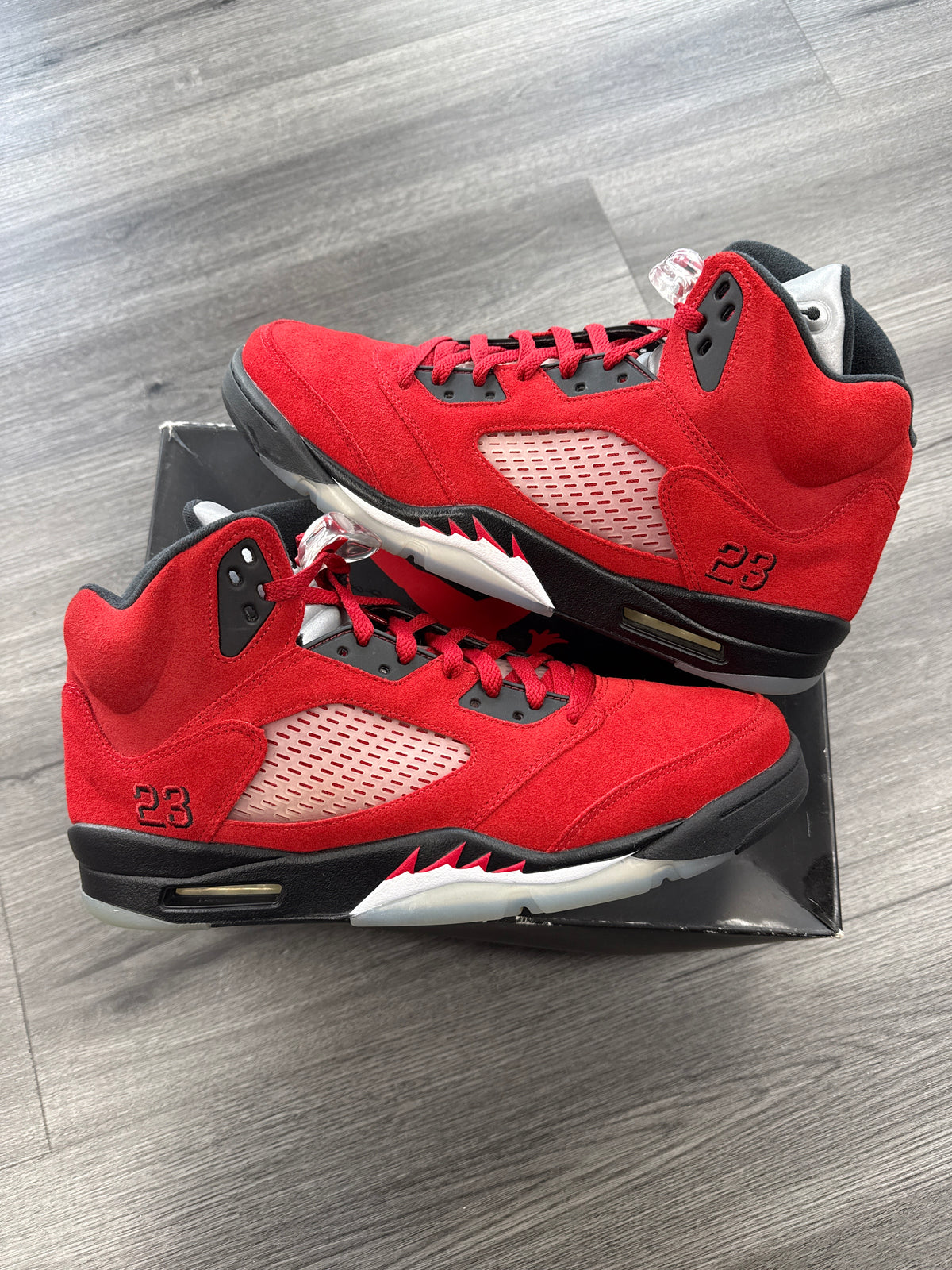 Jordan 5 Raging Bull - size 13