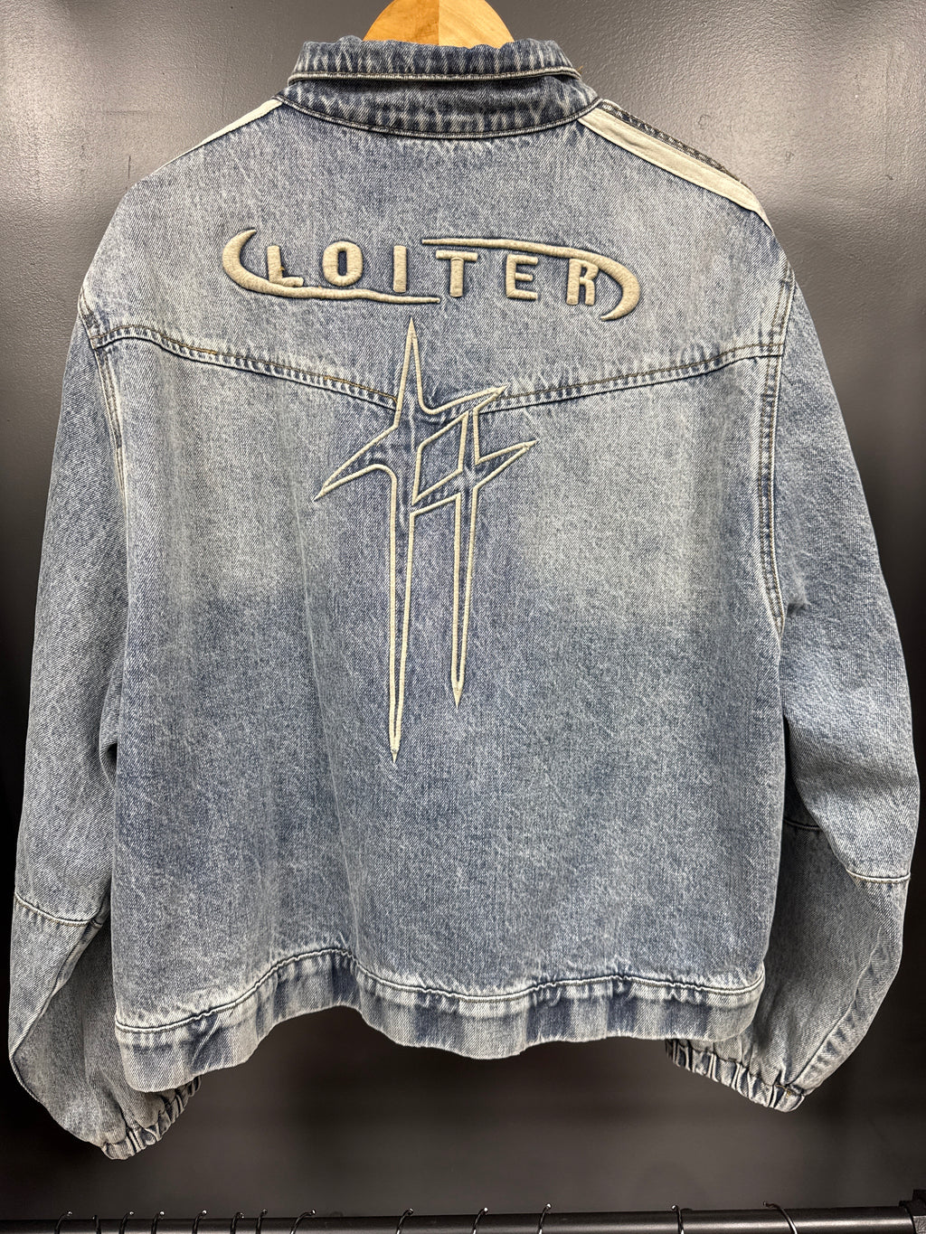 Loiter Denim Zip Up - size m