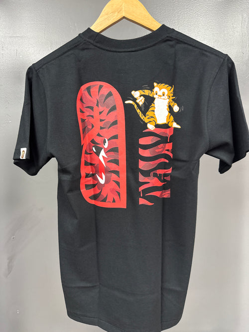 BAPE Camo Tiger Shark Tee Black/Purple - size s