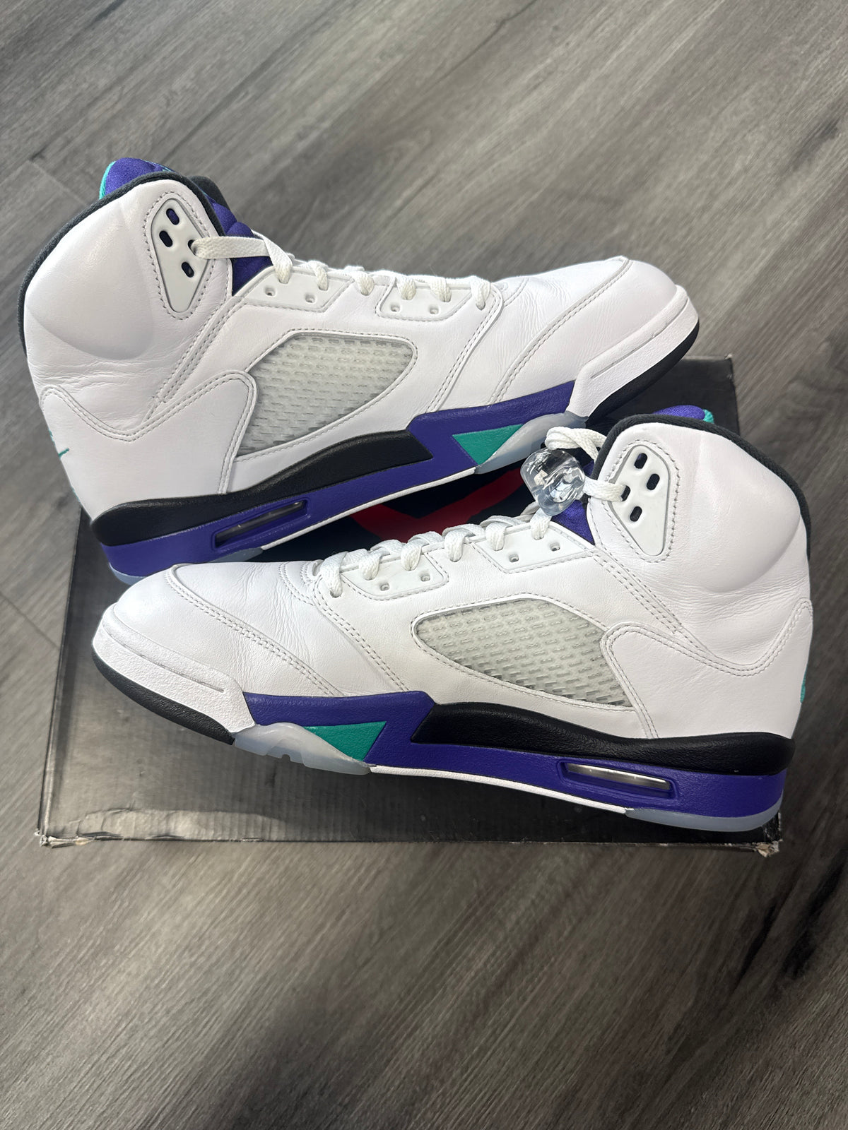 Jordan 5 Grape - size 11