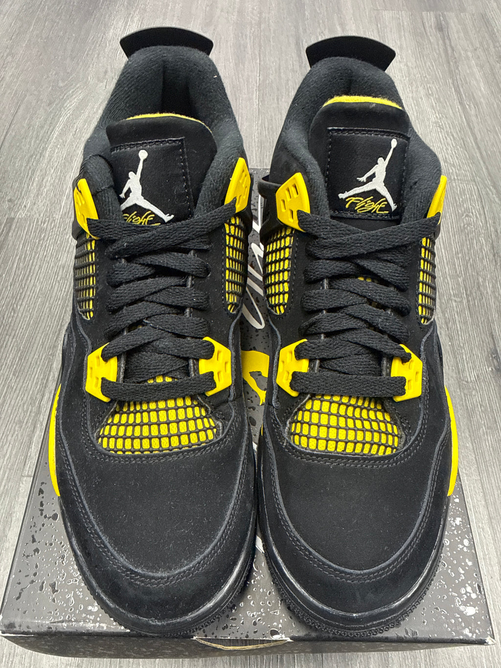 Jordan 4 Thunder - size 7