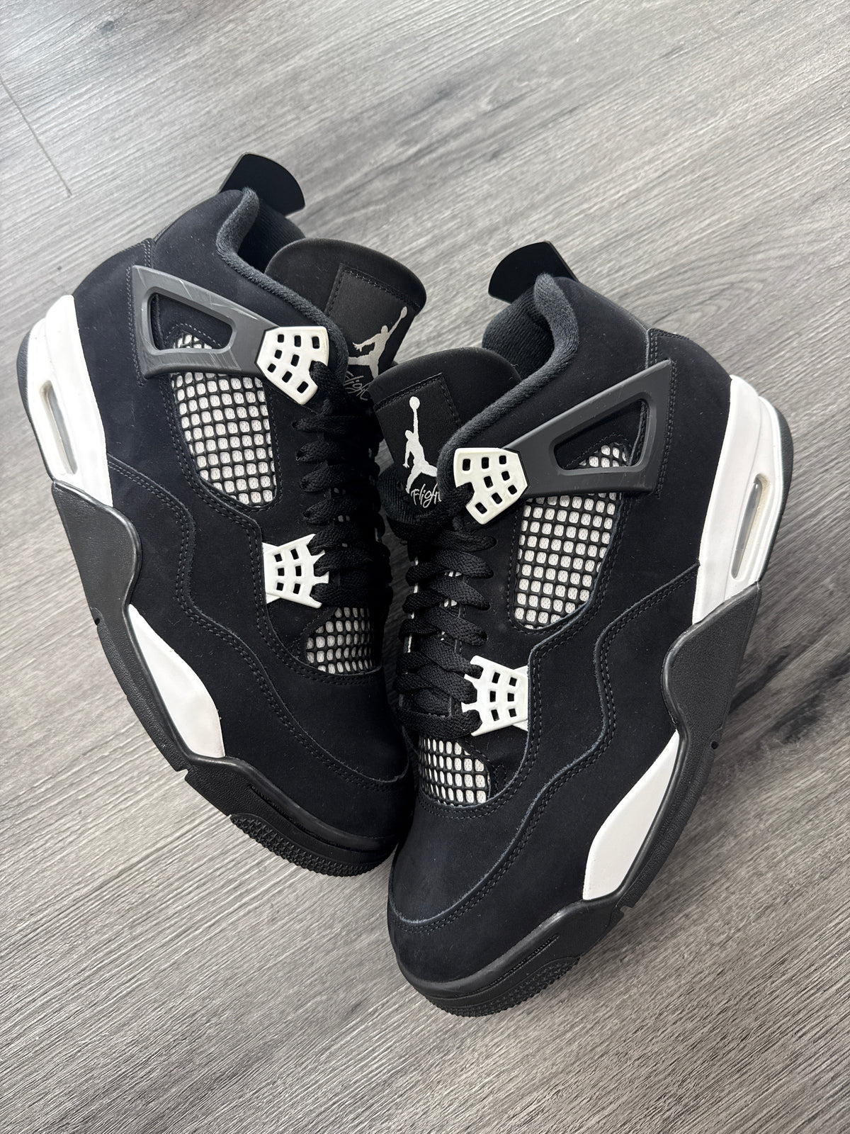 Jordan 4 White Thunder - size 10