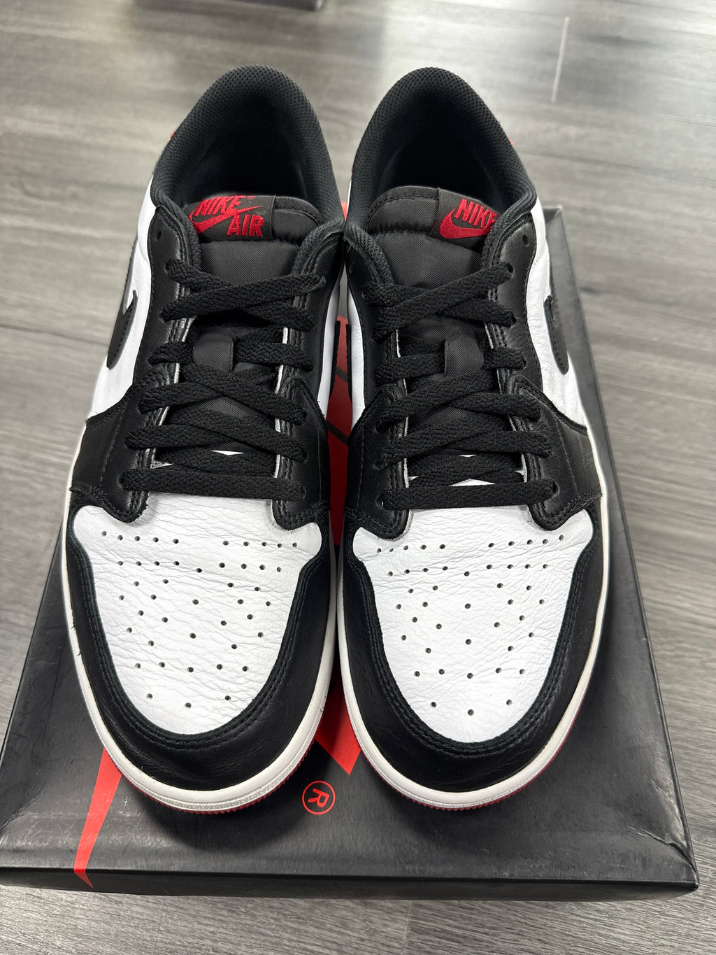 Jordan 1 Low Black Toe - size 13
