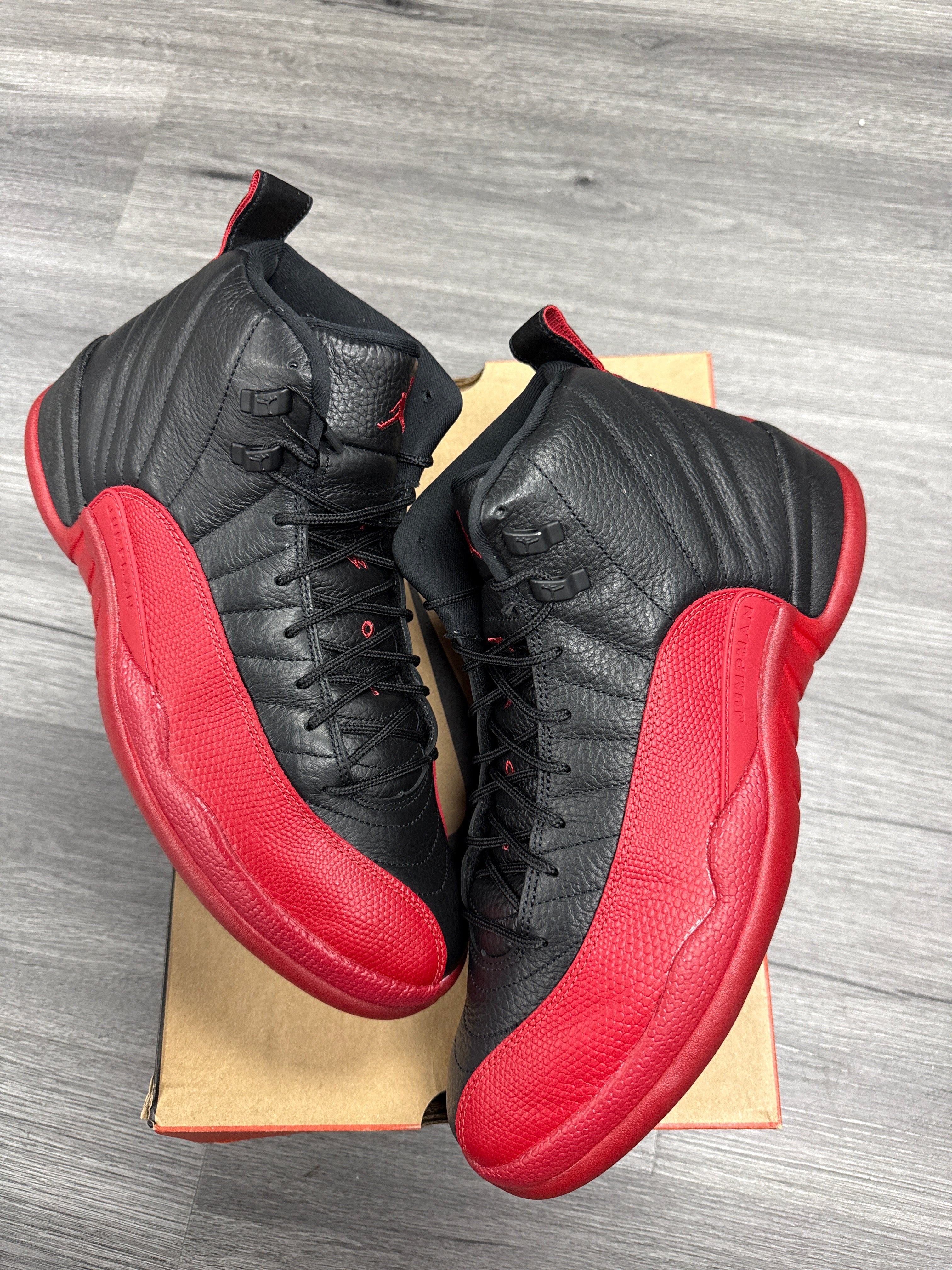 Jordan 12 Flu Game - Size 13