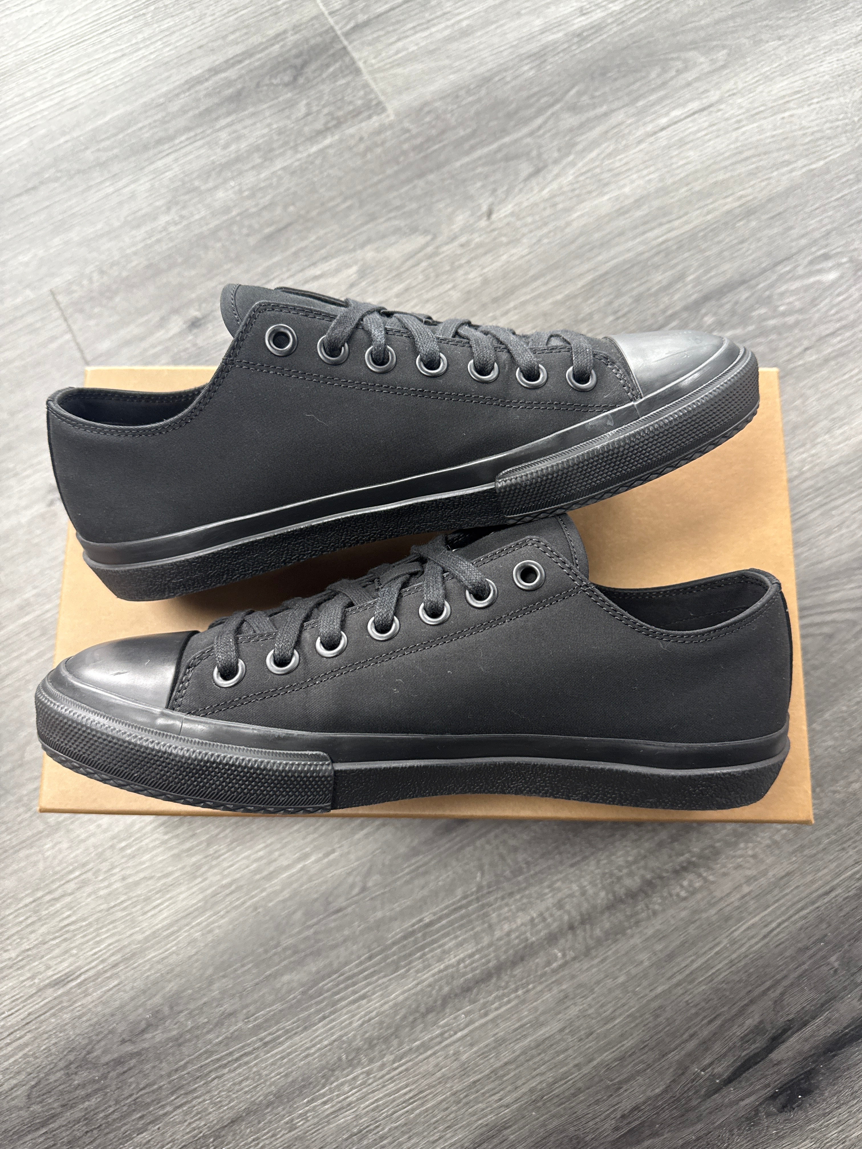 Burberry Low Top Sneaker - size 9