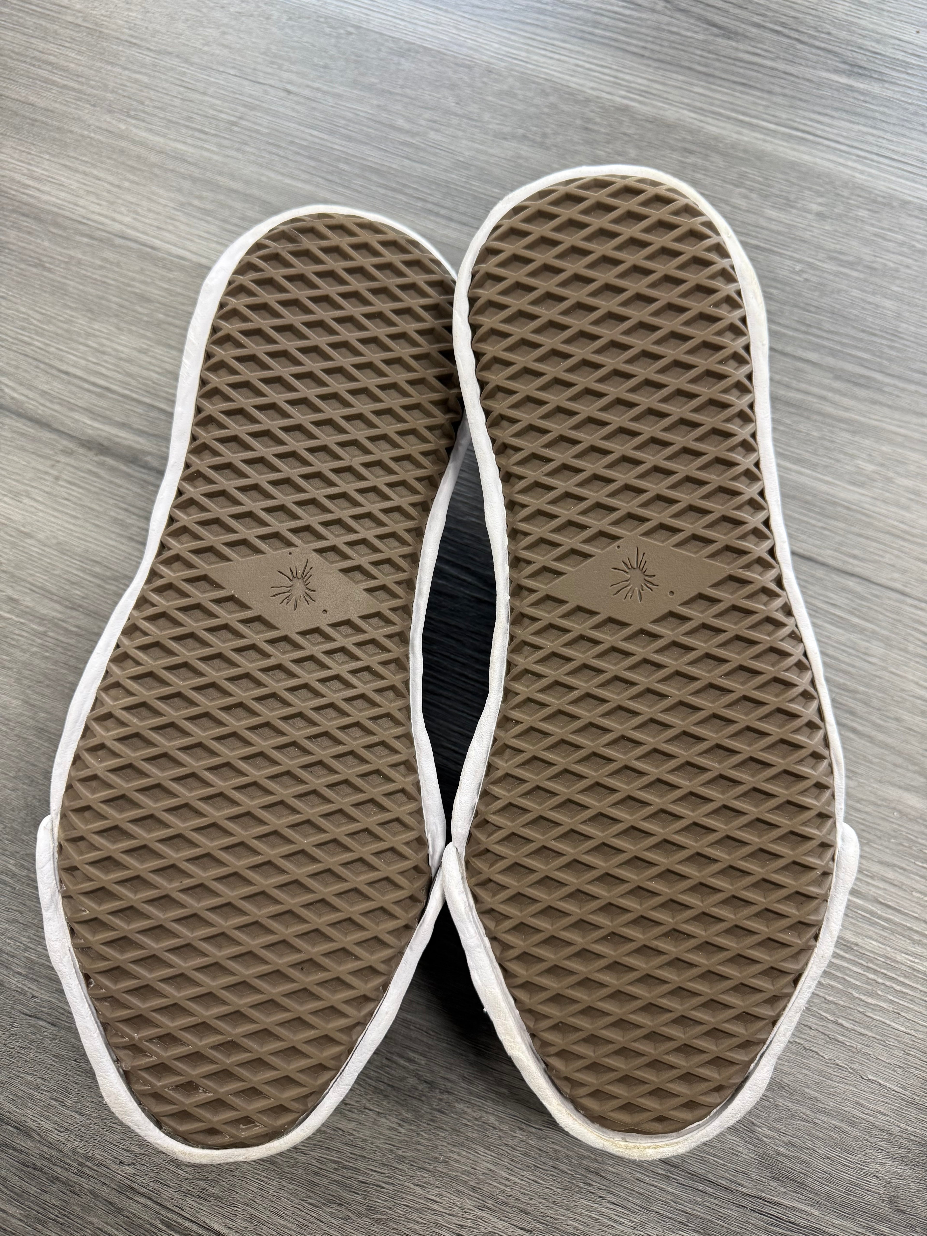 Maison Mihara Purple - size 44/11