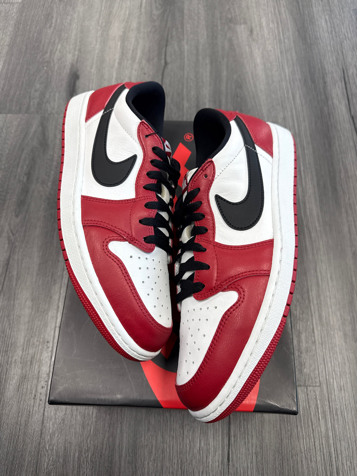 Jordan 1 Low Chicago - size 11.5