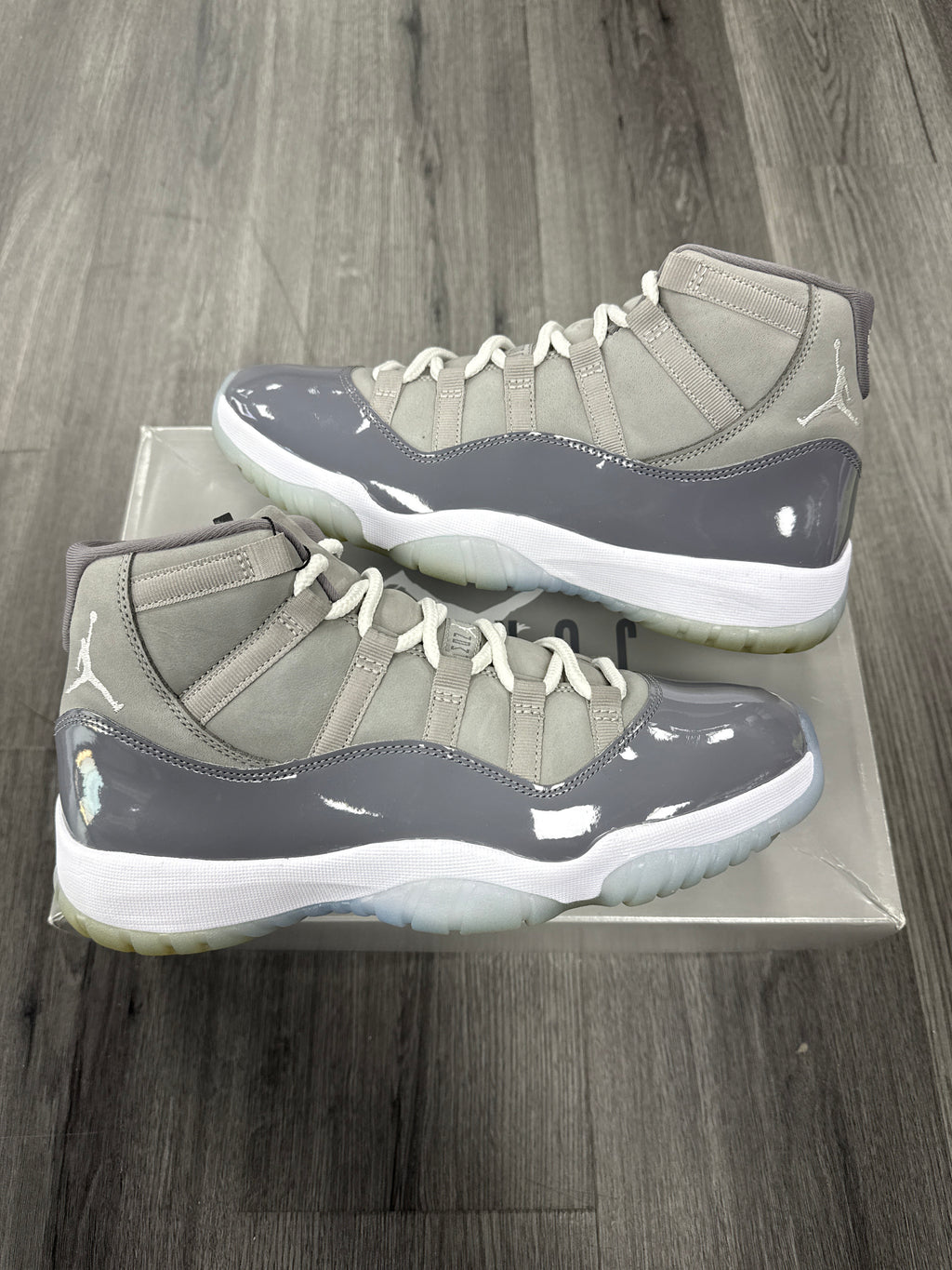 Jordan 11 Cool Grey - size 9.5