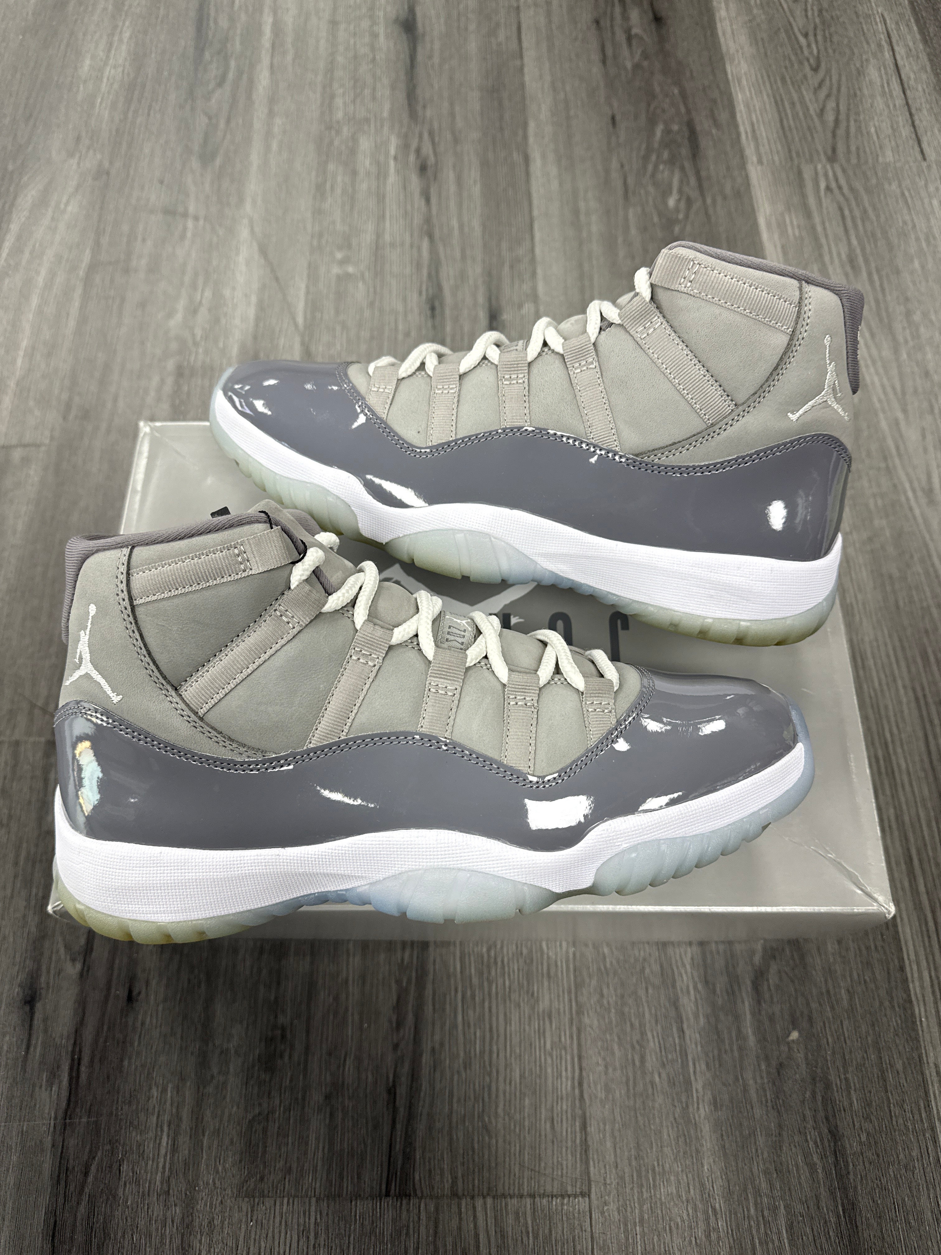 Jordan 11 Cool Grey - size 9.5
