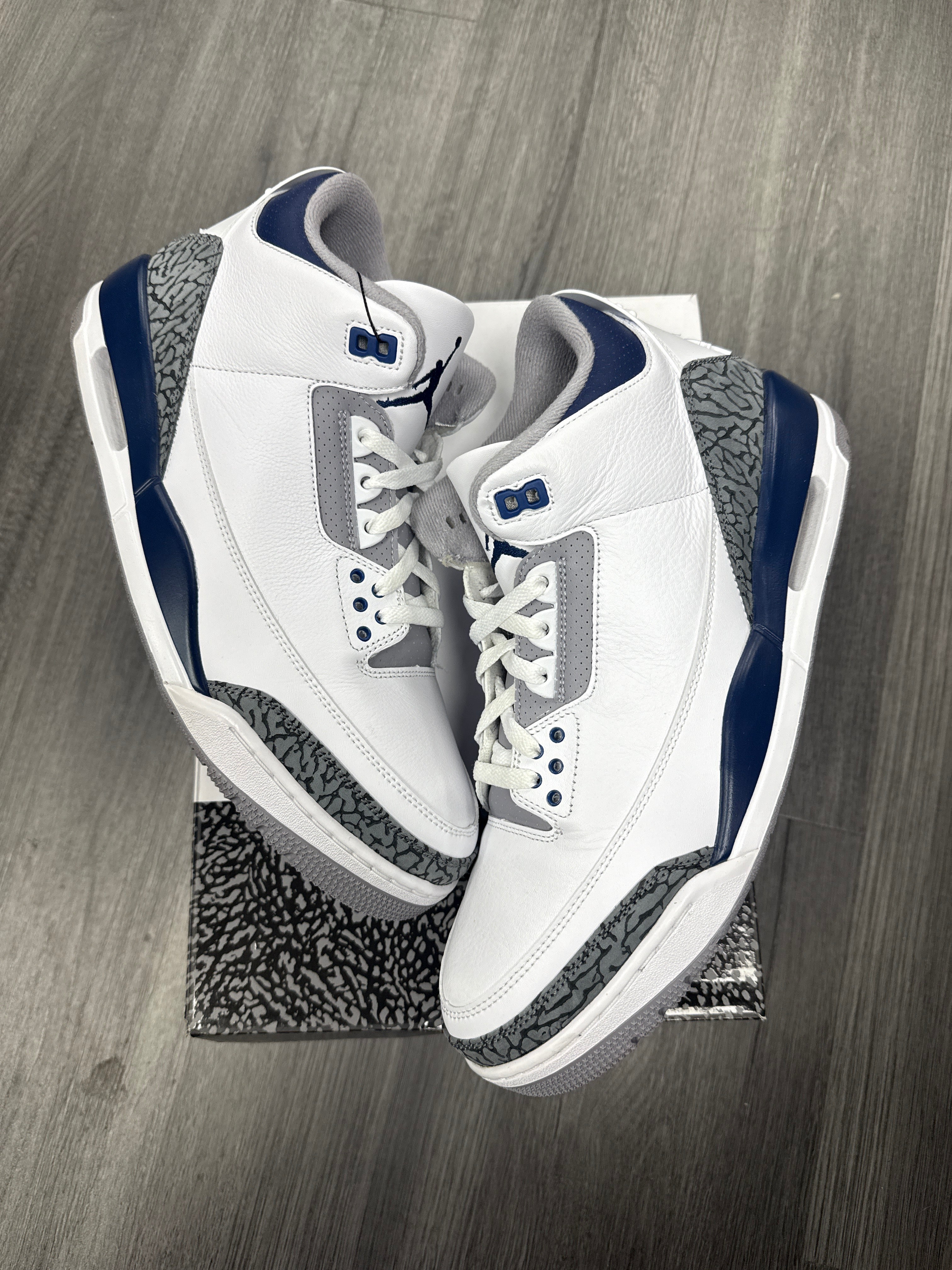 Jordan 3 Midnight Navy - size 12