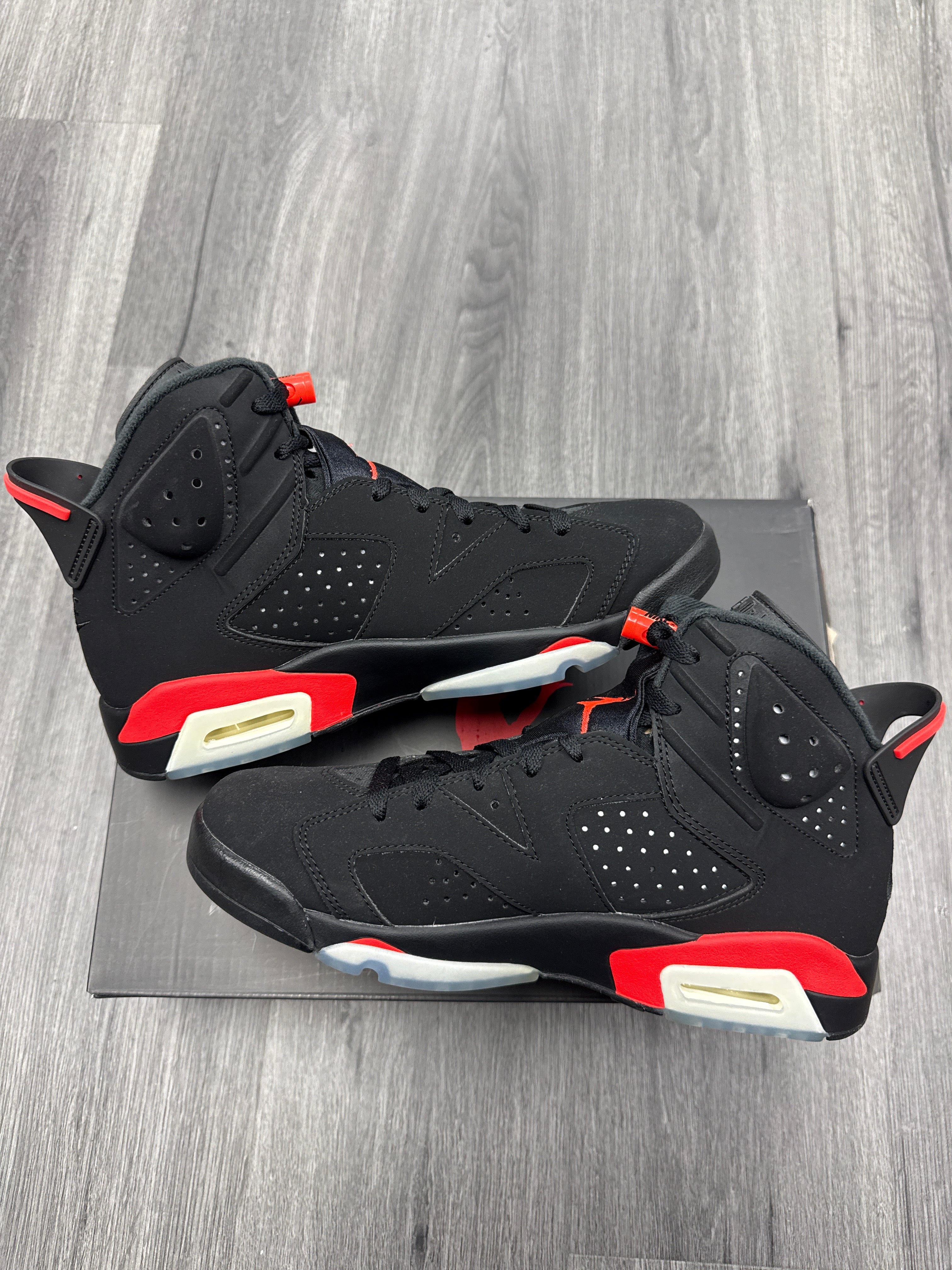 Jordan 6 Infrared (2019) - size 8