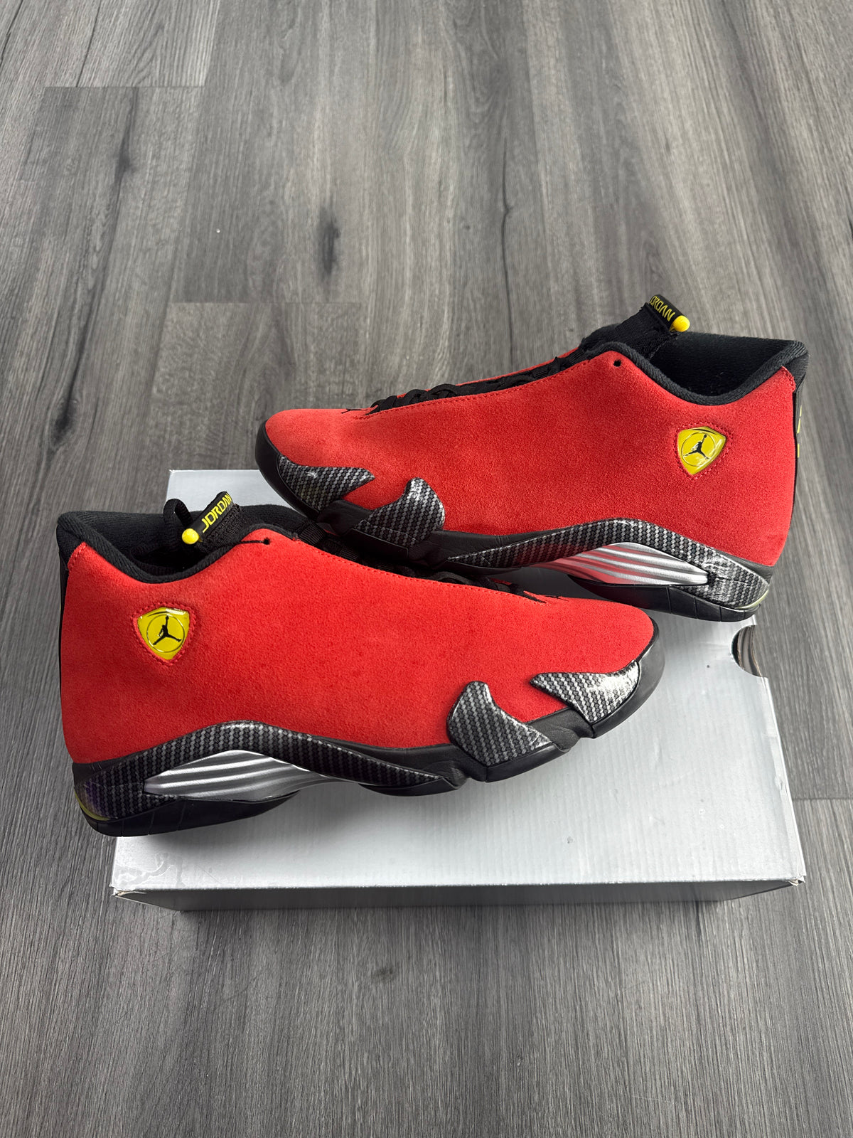 Jordan 14 Ferrari - size 10