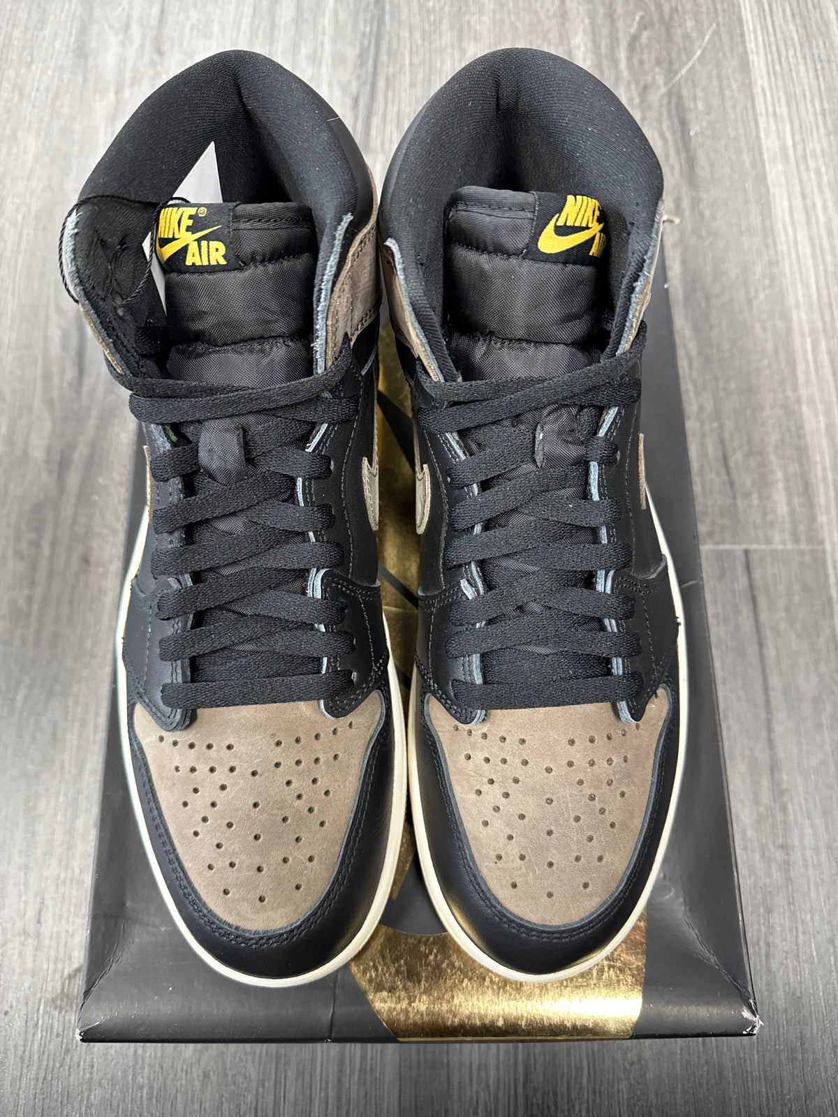 Jordan 1 Palomino - size 9.5