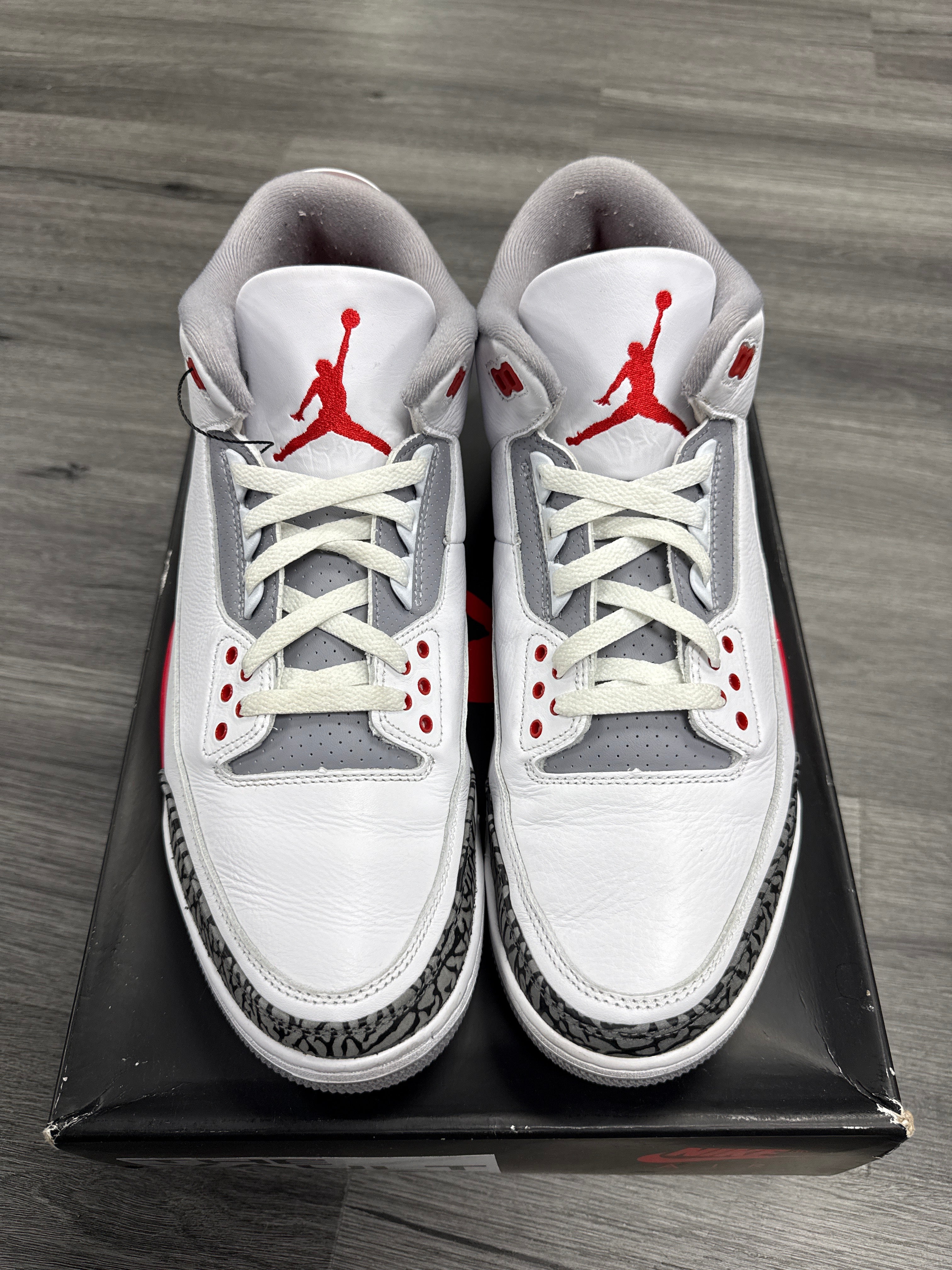 Jordan 3 Fire Red - Size 13