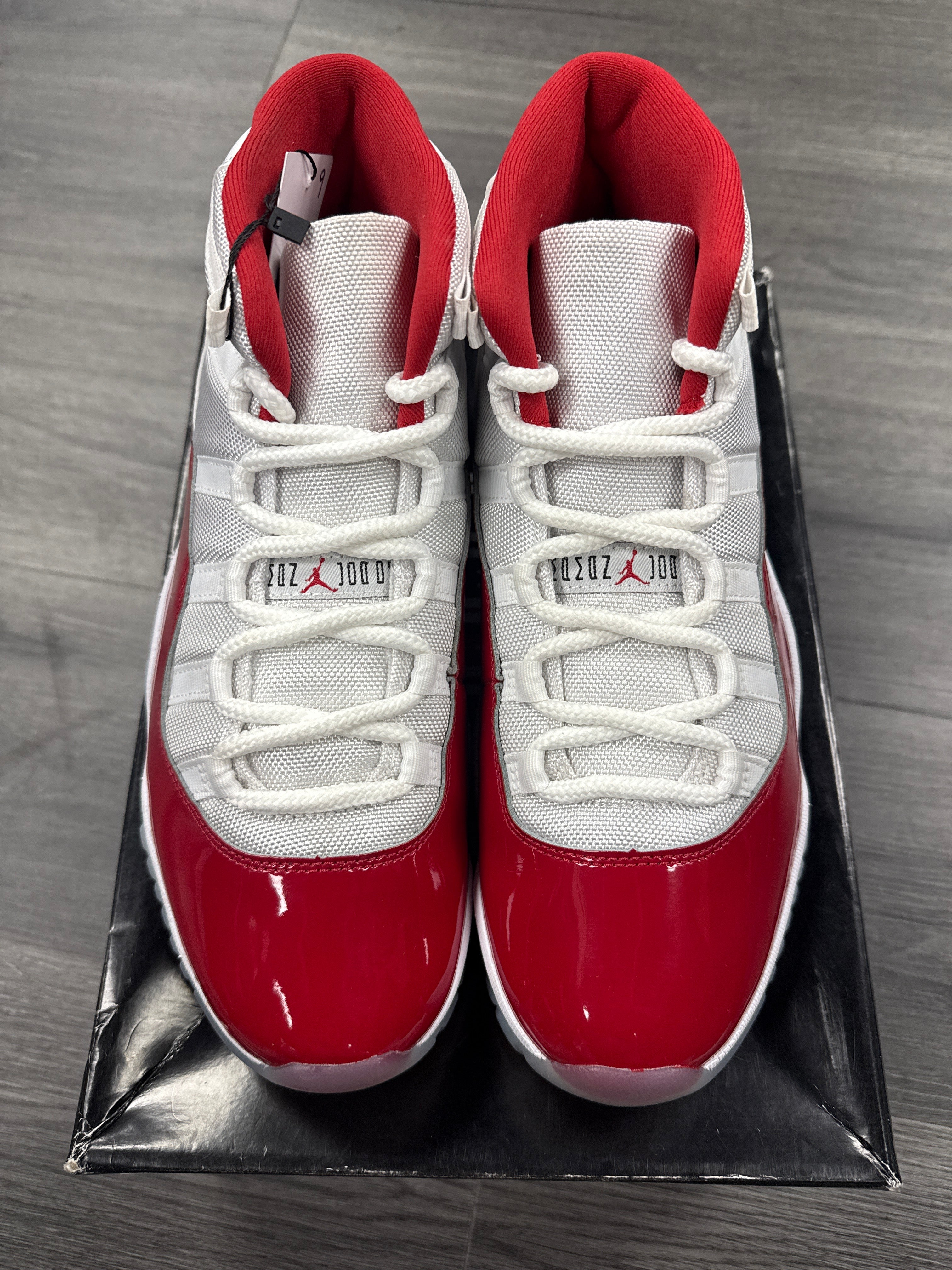Jordan 11 Cherry - size 9