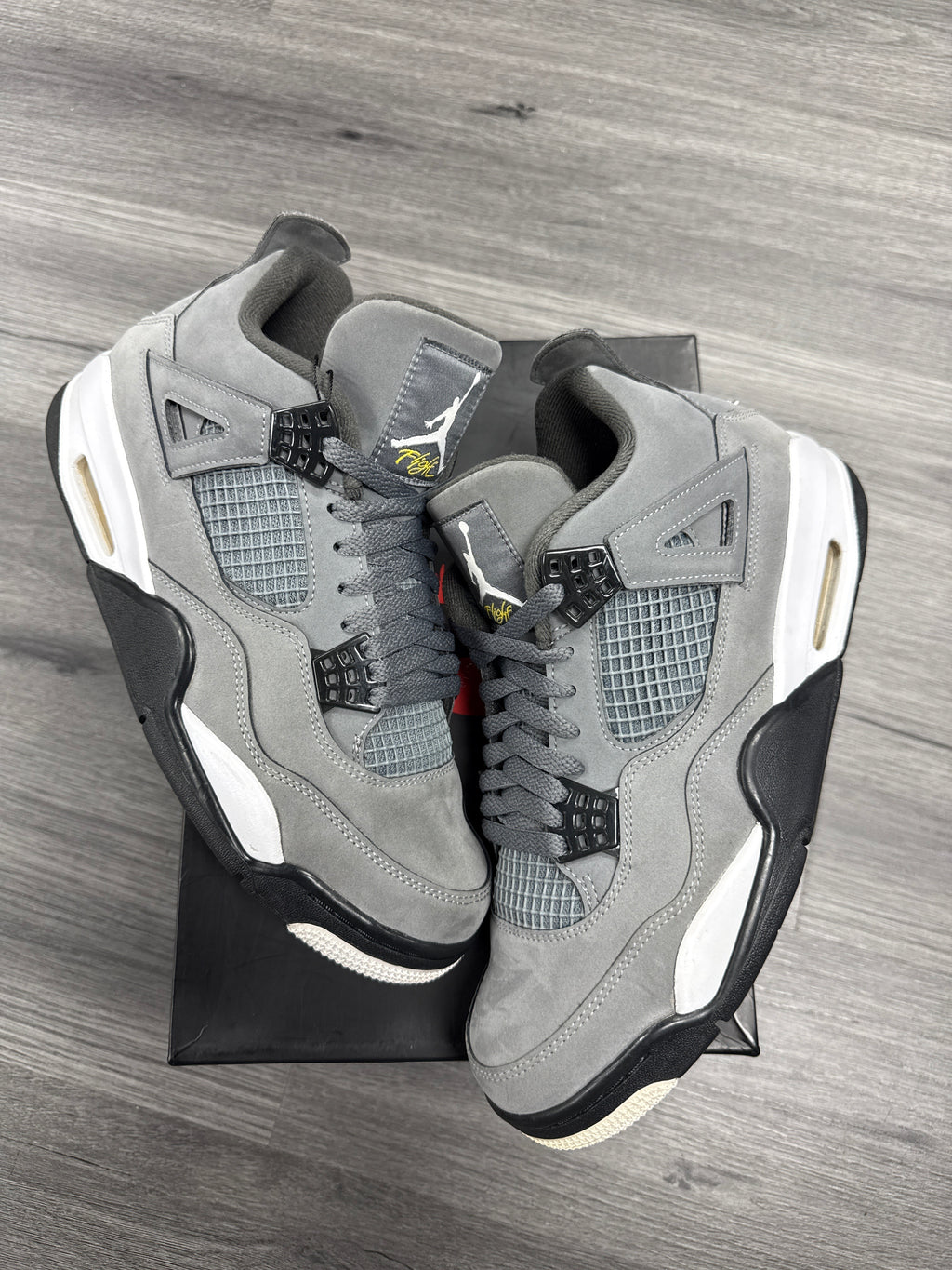 Jordan 4 Cool Grey - Size 9.5
