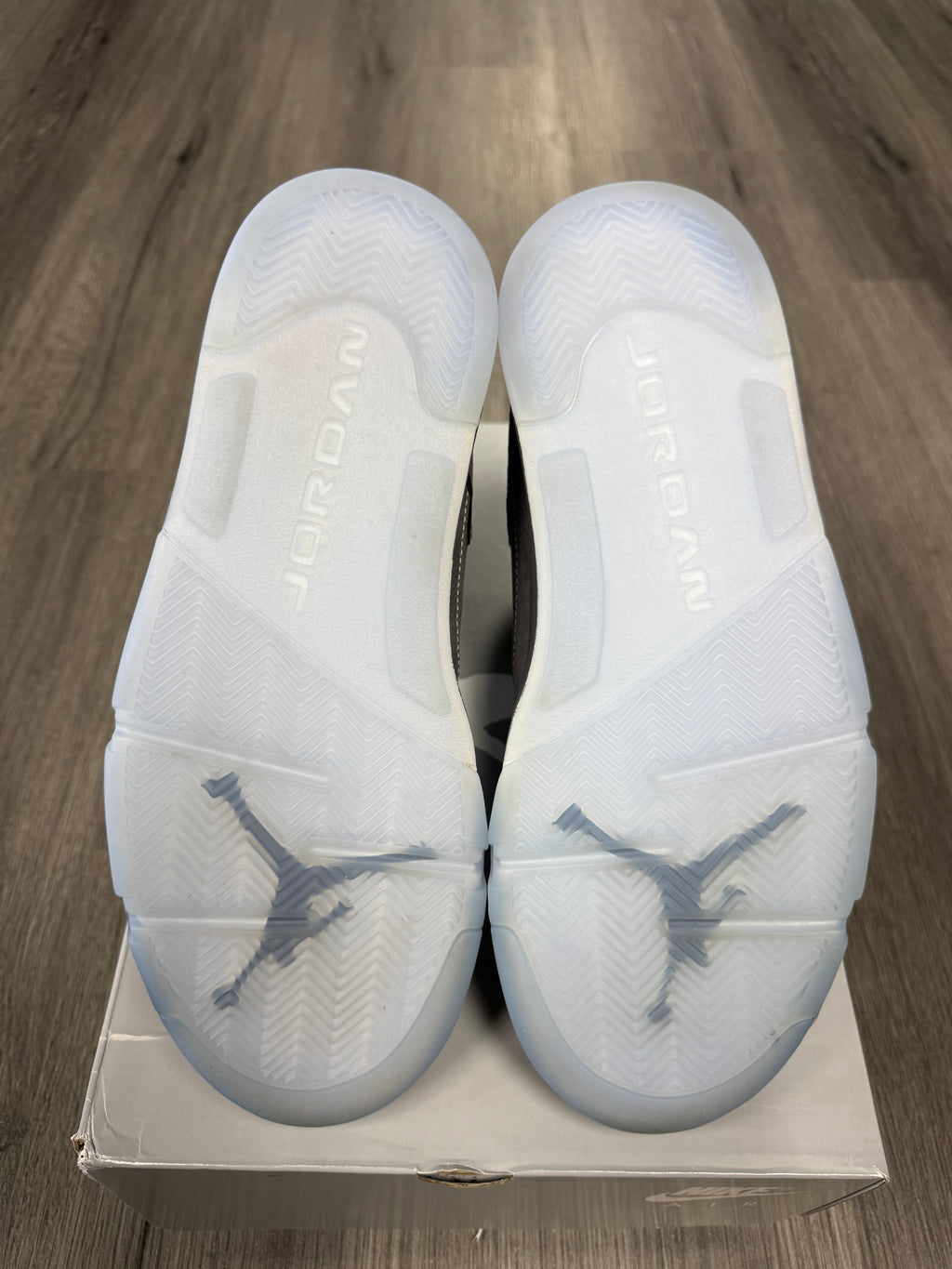 Jordan 5 Wolf Grey - size 8.5