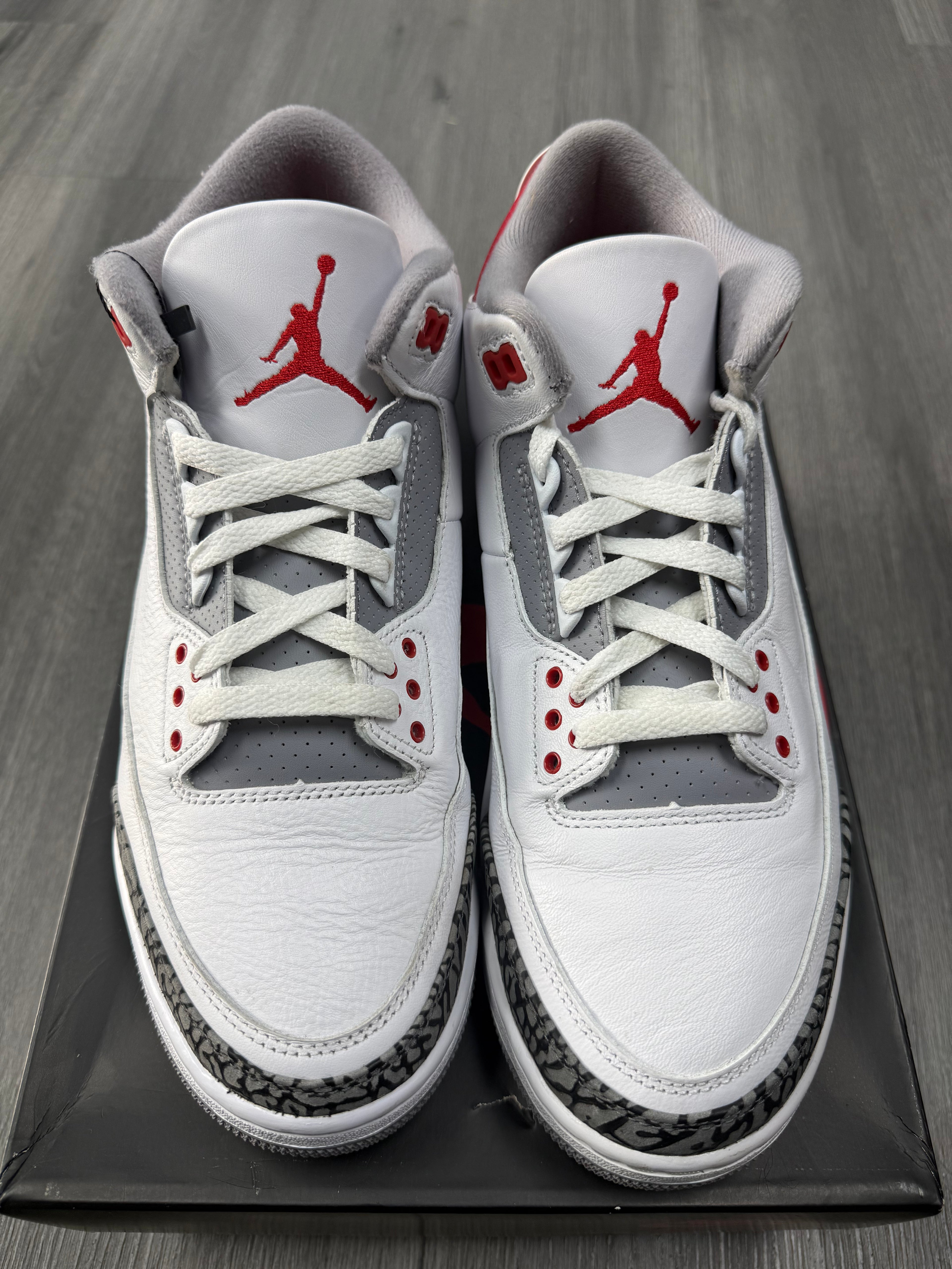 Jordan 3 Fire Red - size 10