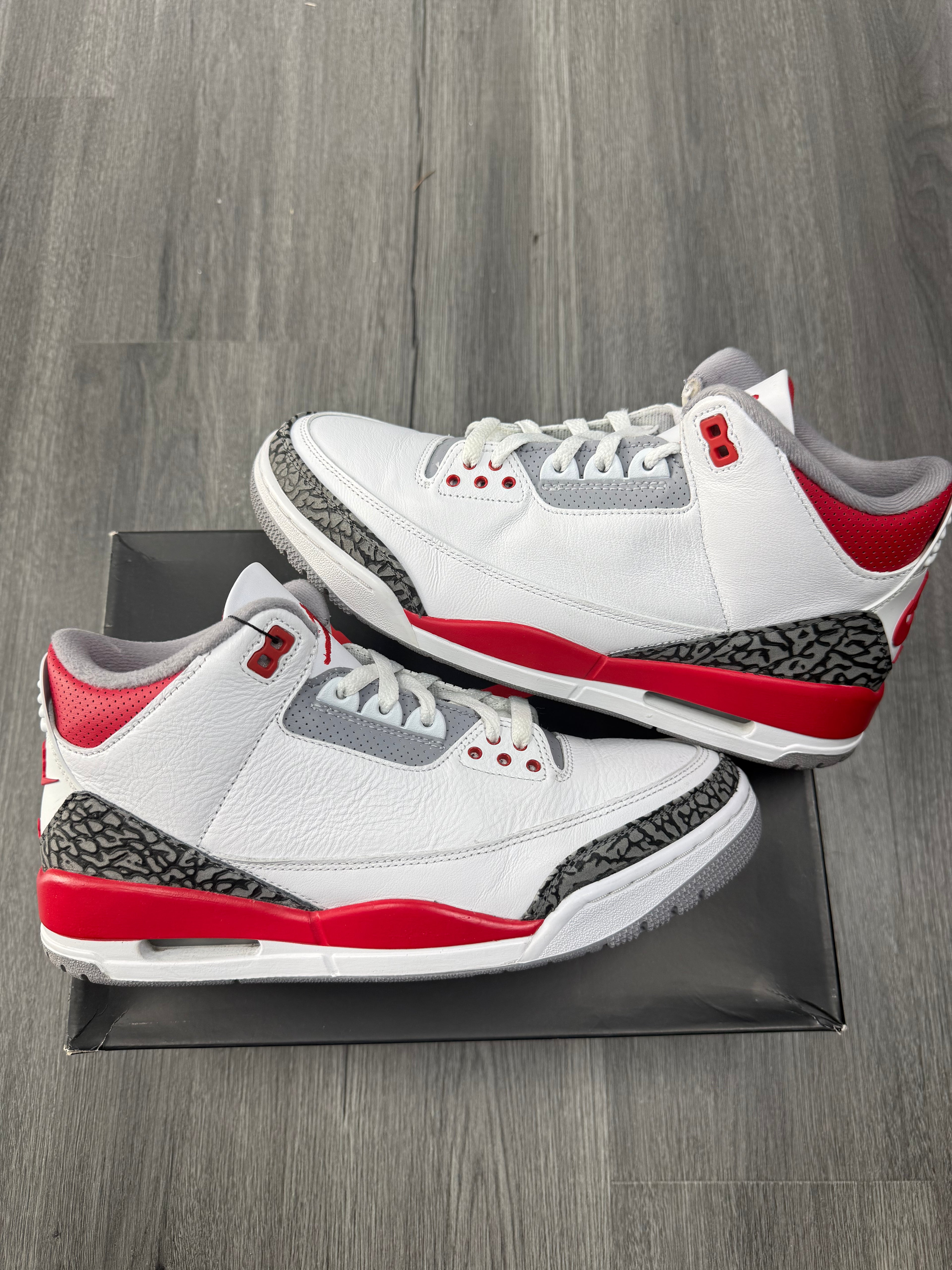 Jordan 3 Fire Red - size 10
